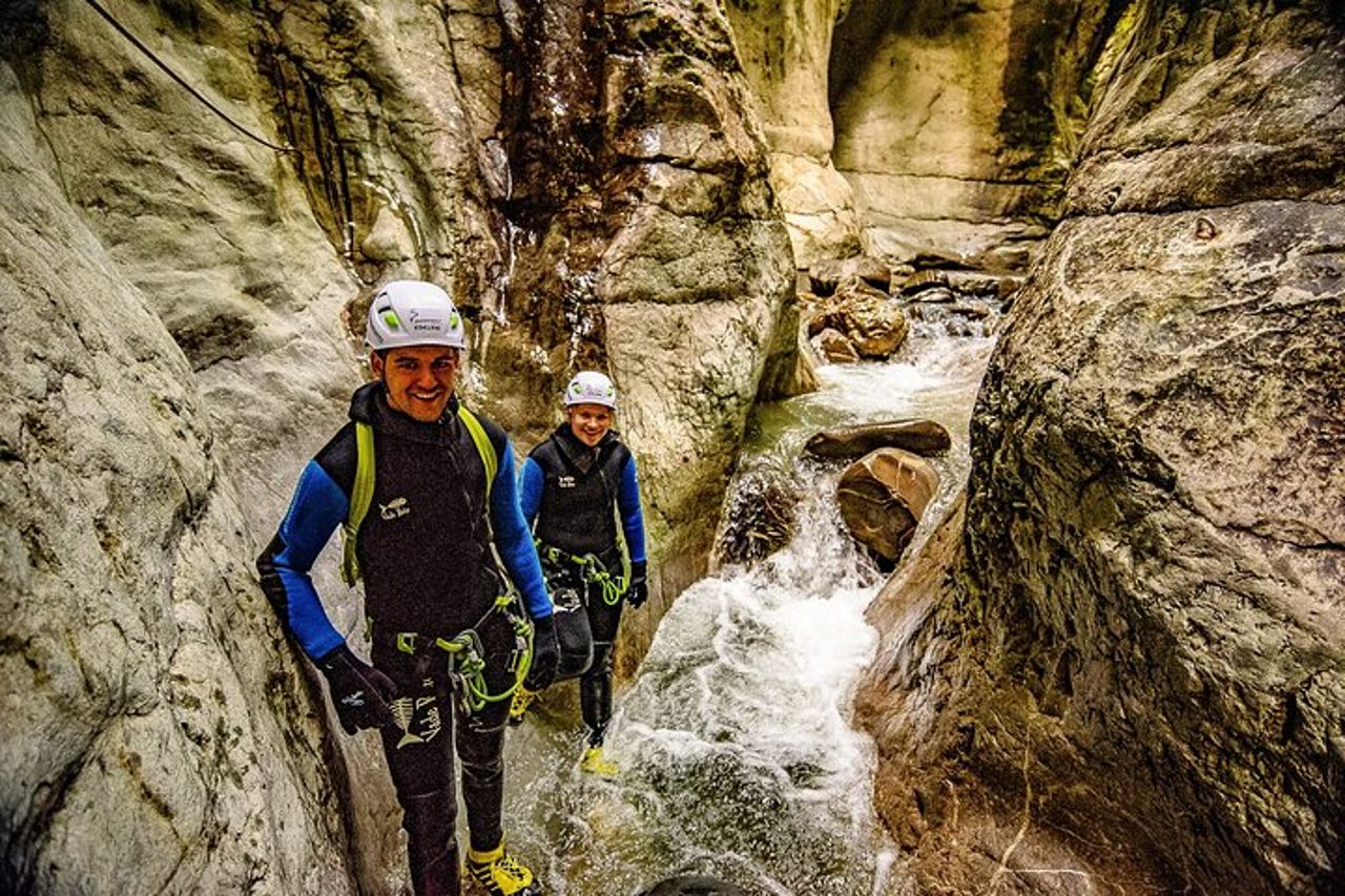 Canyoning ricco di azione nel Kobelache — 7