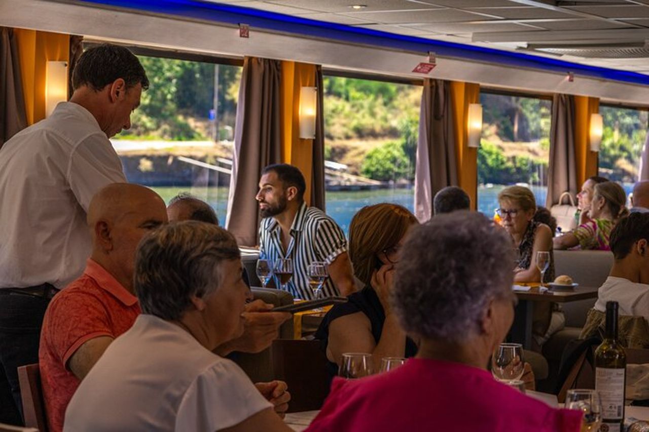 Crociera panoramica nella Valle del Douro e a Régua con pranzo incluso, partenza da Porto — 4