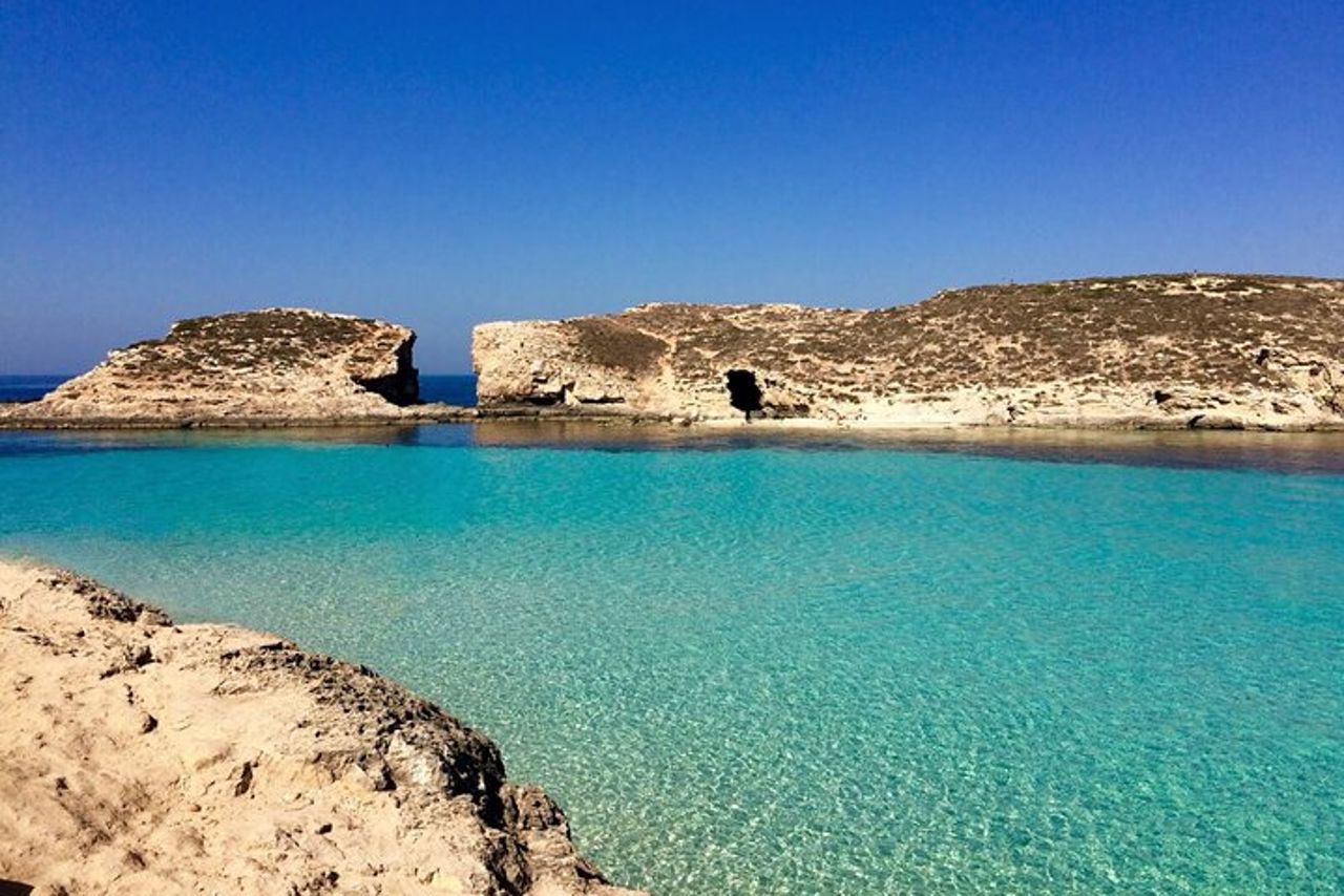 Tour privato in barca a Comino a Malta — 2