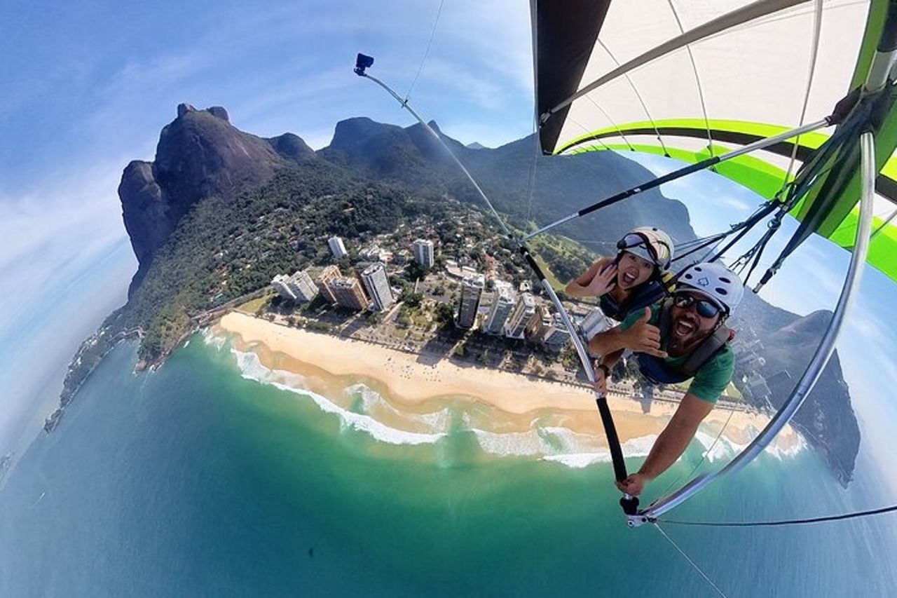 Esperienza di volo in deltaplano o parapendio a Rio.