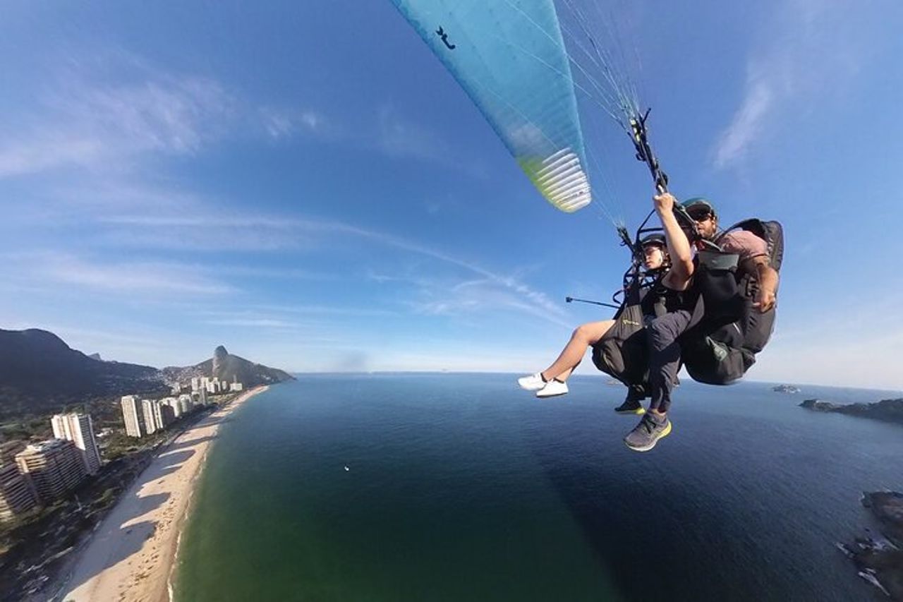 Esperienza di volo in deltaplano o parapendio a Rio. — 9