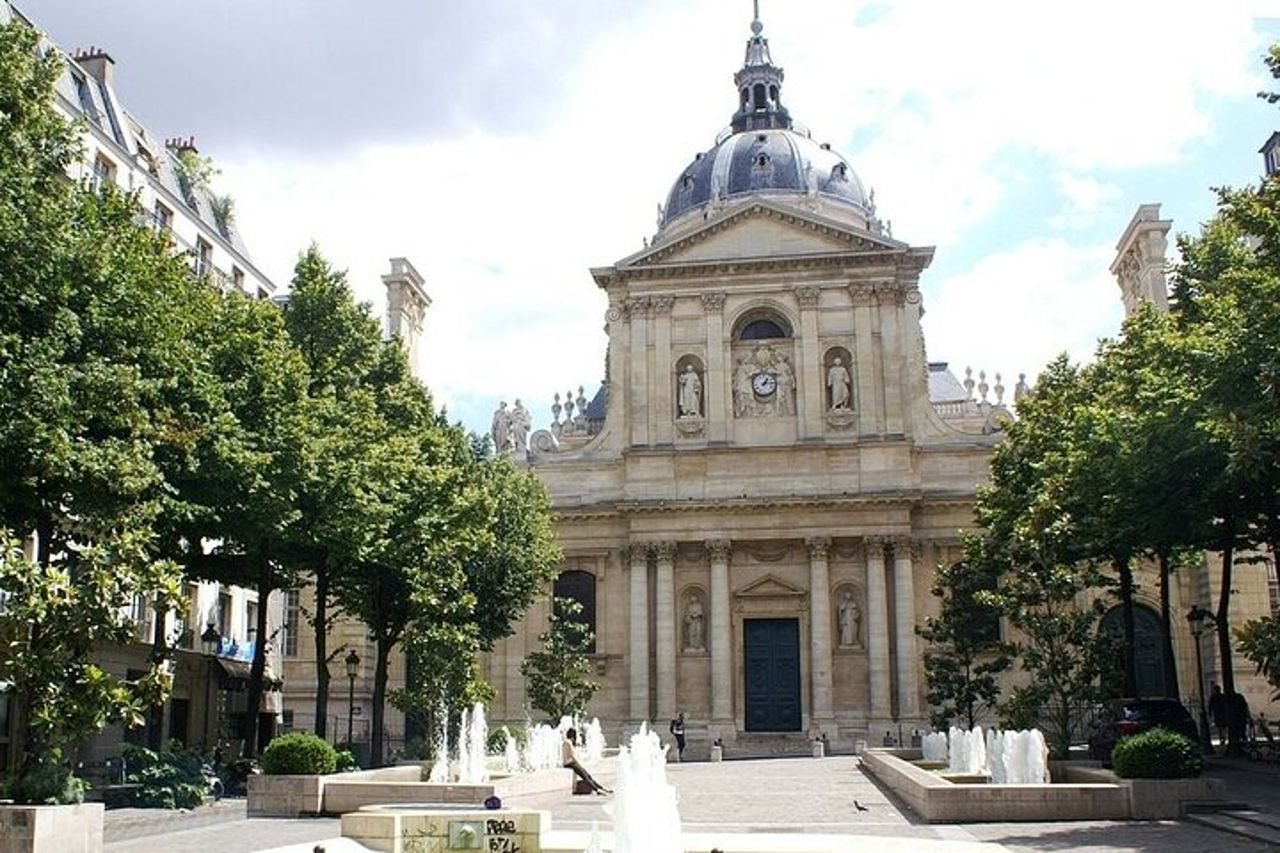 Tour privato: tour a piedi del mistero di Notre Dame e del quartiere latino — 9