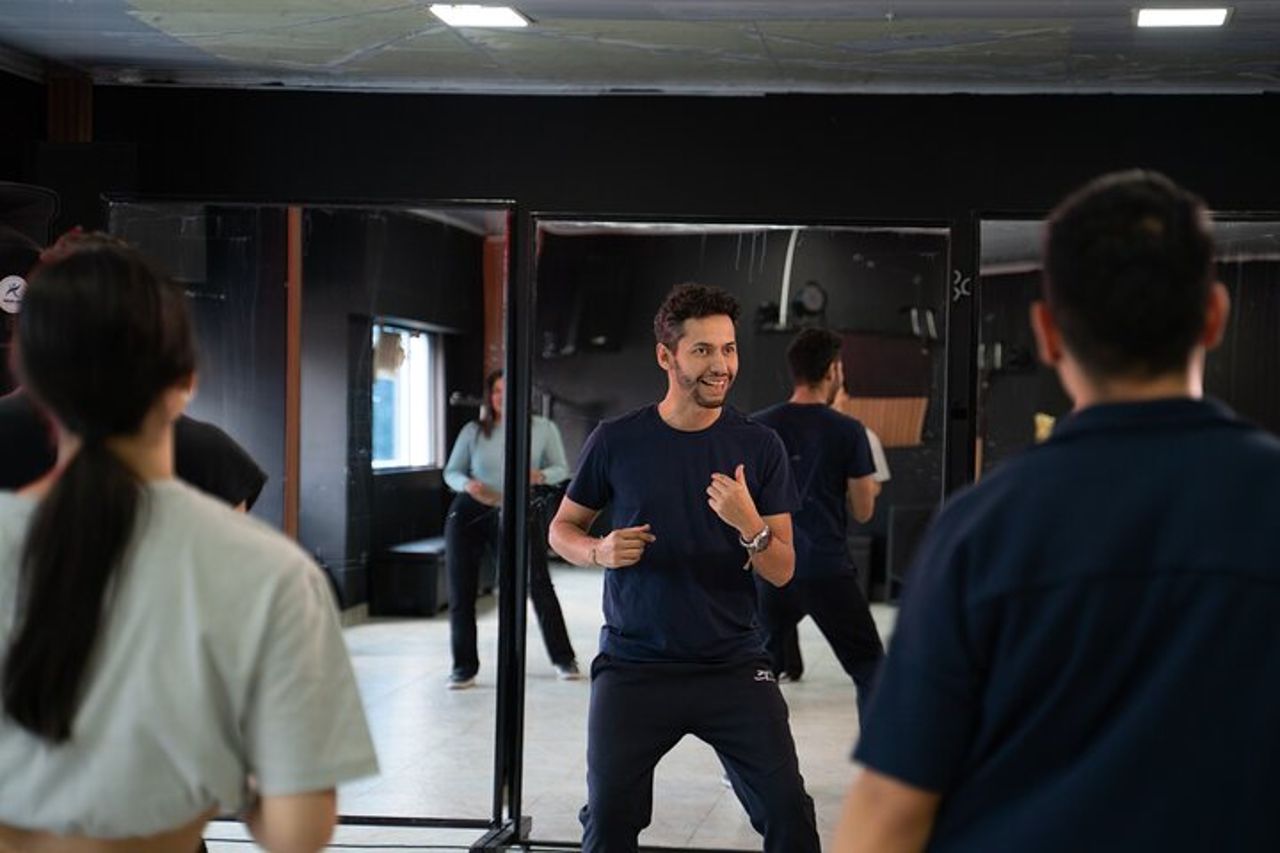 Classe di salsa privata e / o ritmi latini — 3