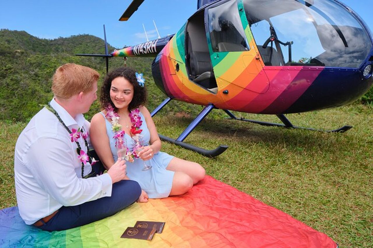 Vulcani e cascate da picnic di lusso: tour privato in elicottero — 3