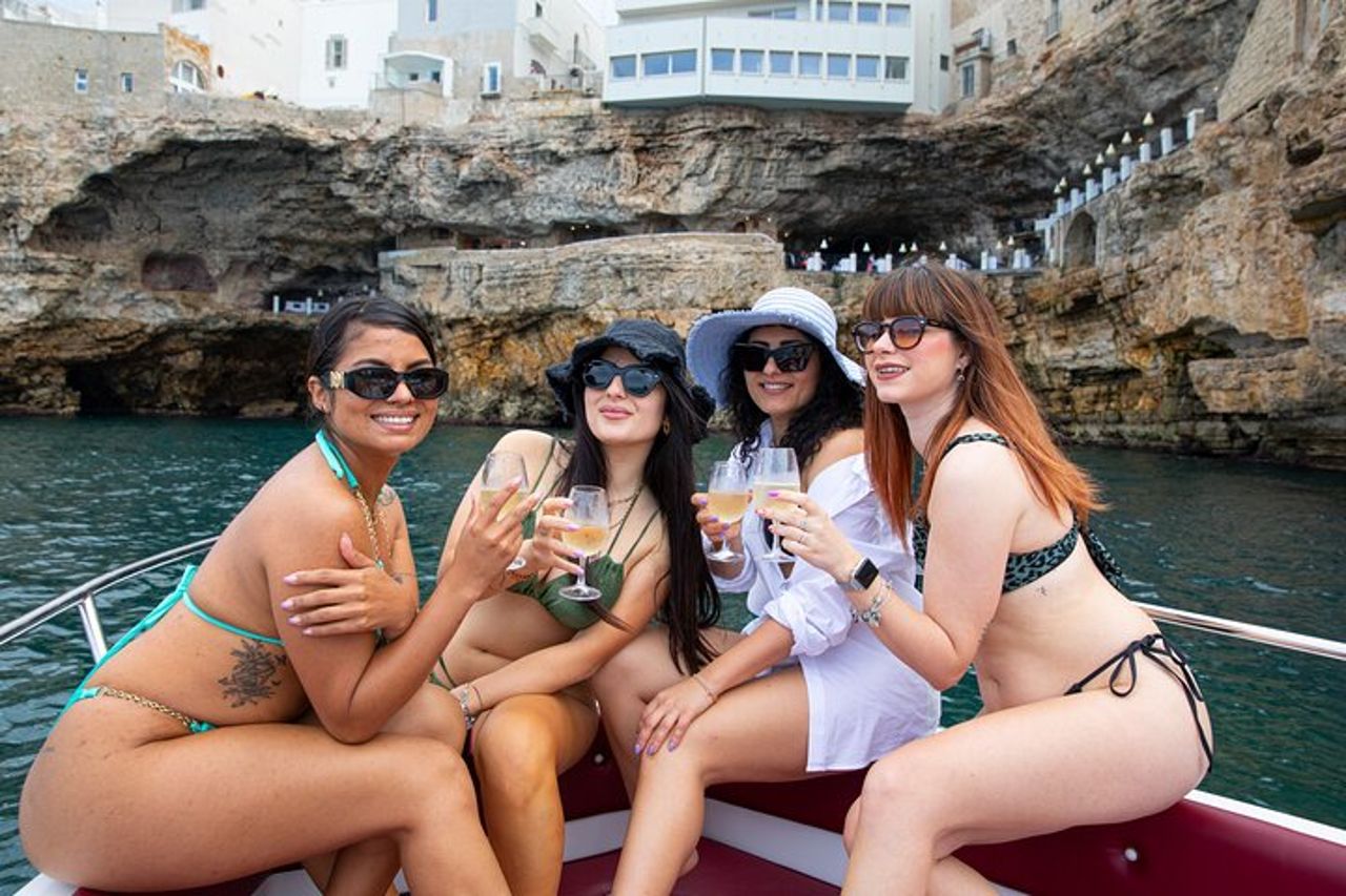 Esclusivo tour privato in barca di 5 ore a Monopoli — 5