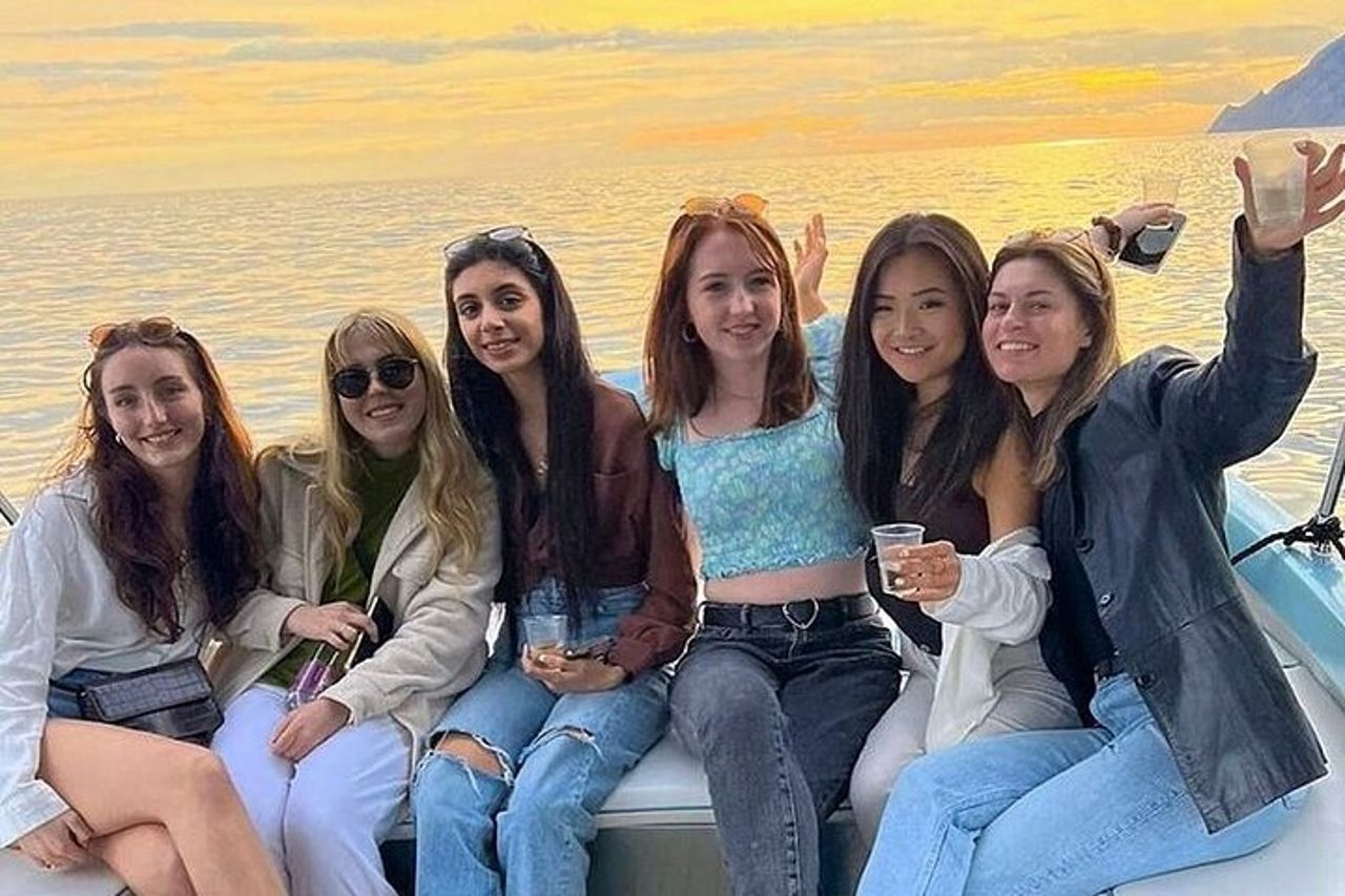 Tour in barca di gruppo al tramonto alle Cinque Terre — 3