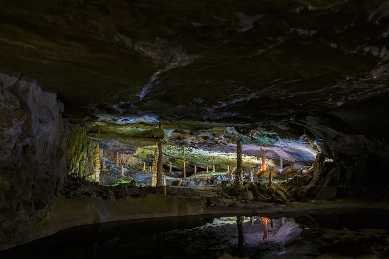 Grotte di Beatus, Ponte panoramico, Parco Naturale Gita di un giorno fuori stagione — 4