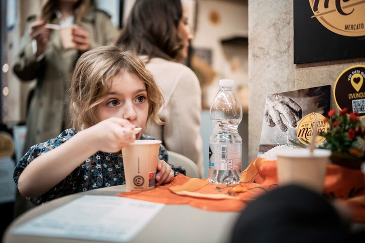Tour privato di mezza giornata a piedi e degustazione di cibo a Modena — 6