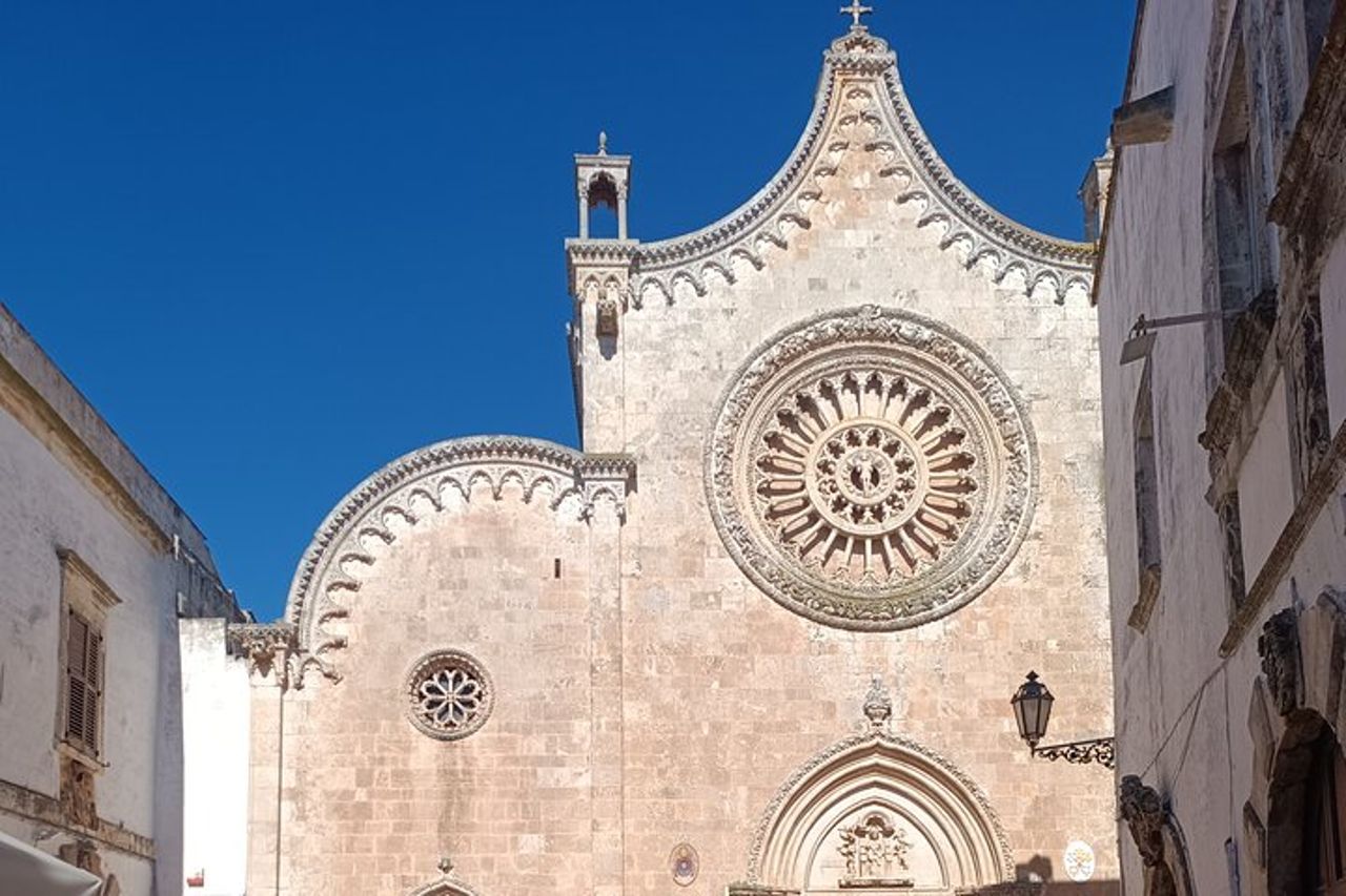 Da Ostuni: Alberobello, Locorot, Ostuni, guided tour & Brunch — 7