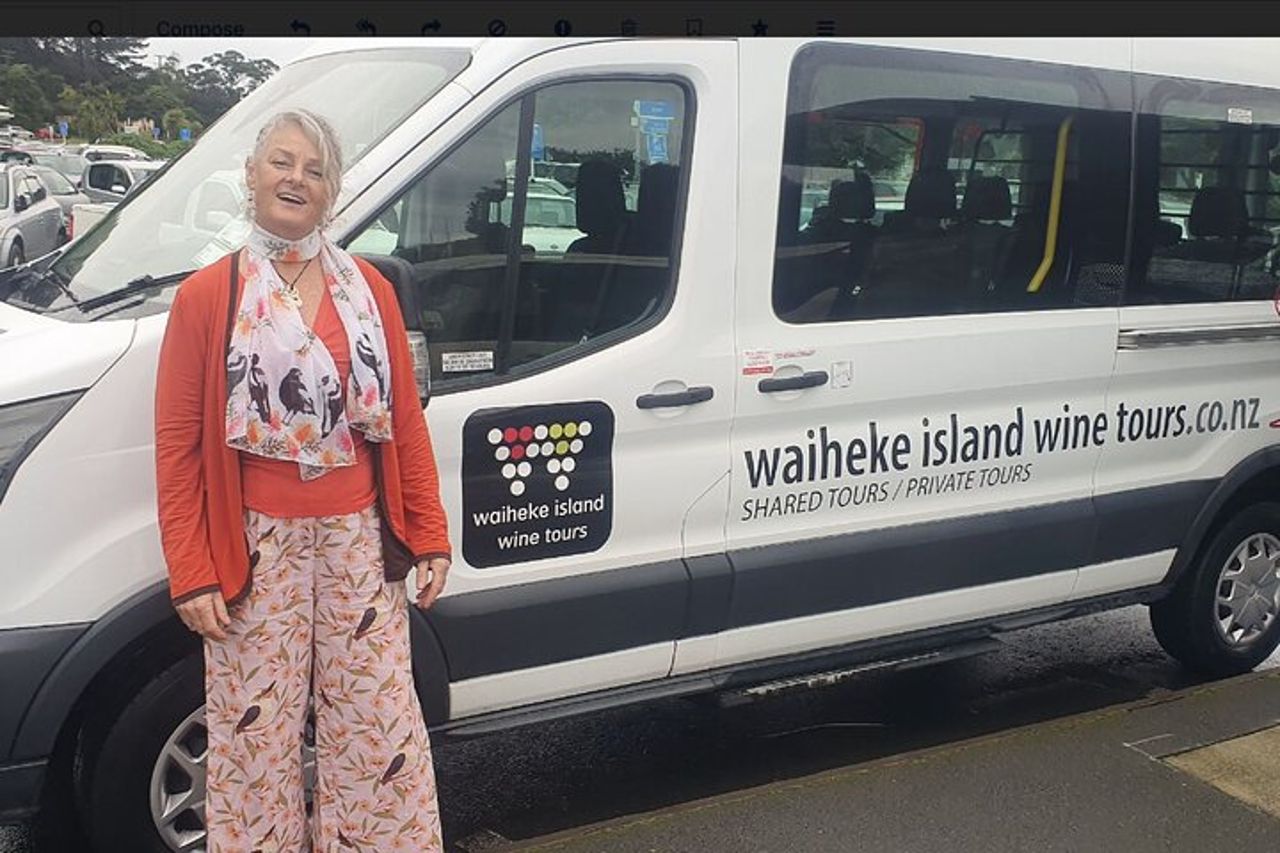 Waiheke island Wine Tours - degustazione di vini PREMIUM MAX 11 clienti ! — 3