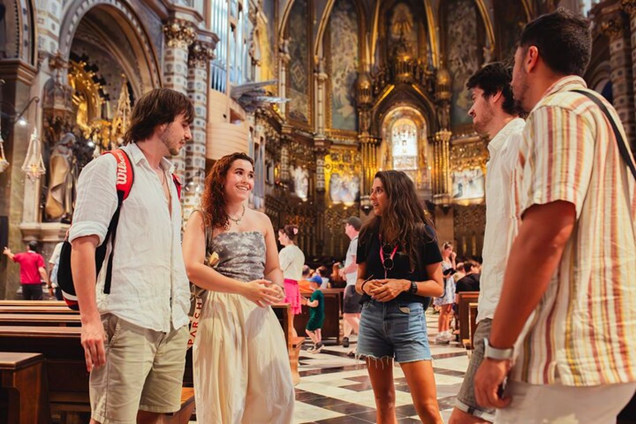 Tour di Montserrat con Madonna Nera e due opzioni di partenza — 7