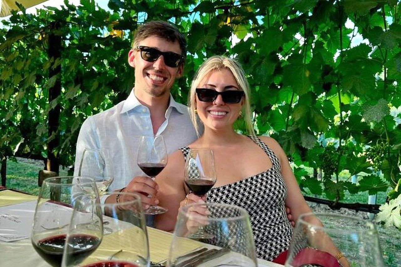 Cena romantica e degustazione di vini in cantina a San Gimignano — 4