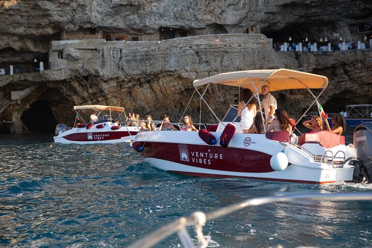 Exclusive 2-Hour Boat Party in Polignano a Mare — 2
