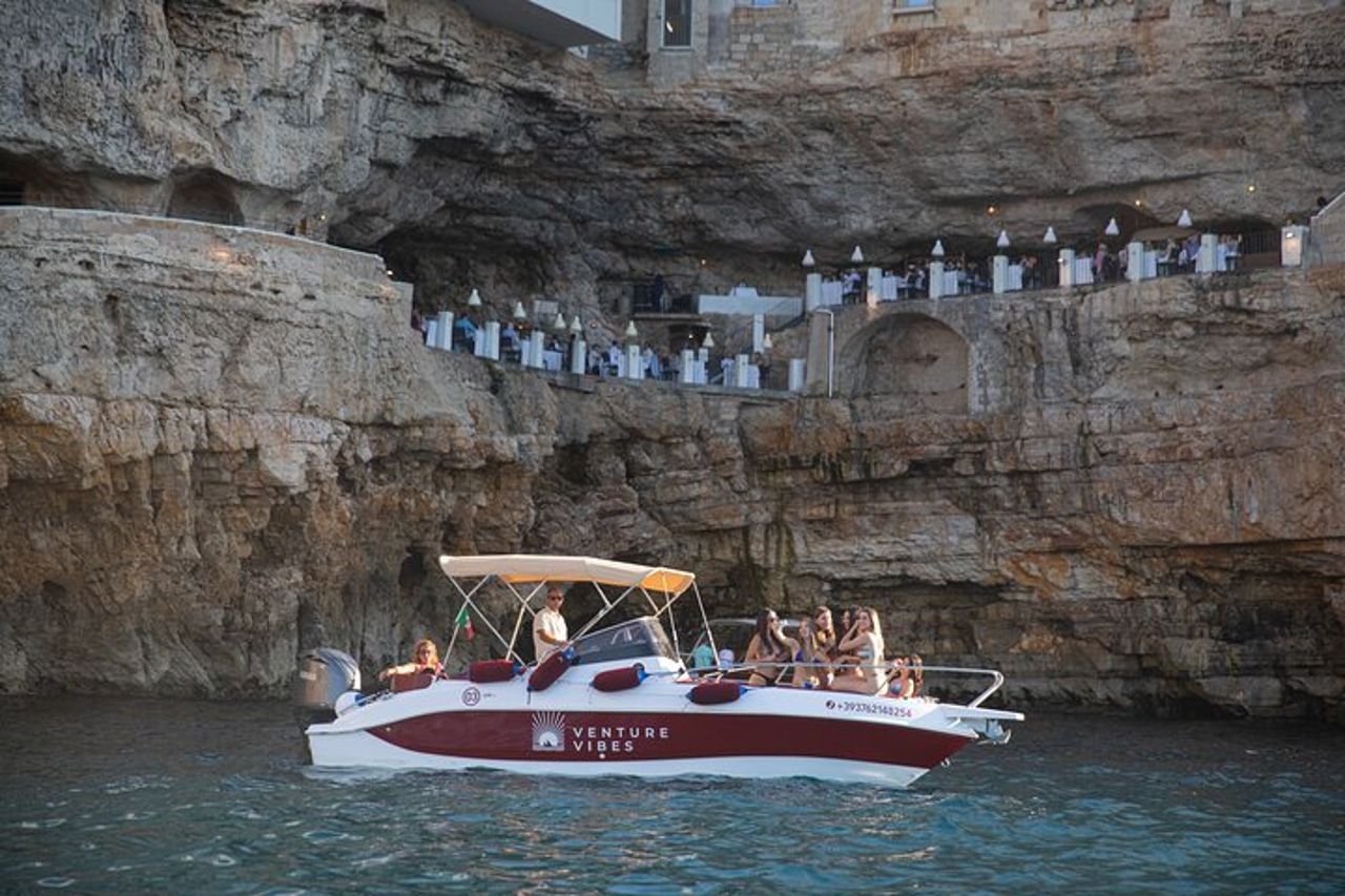 Exclusive 2-Hour Boat Party in Polignano a Mare — 7
