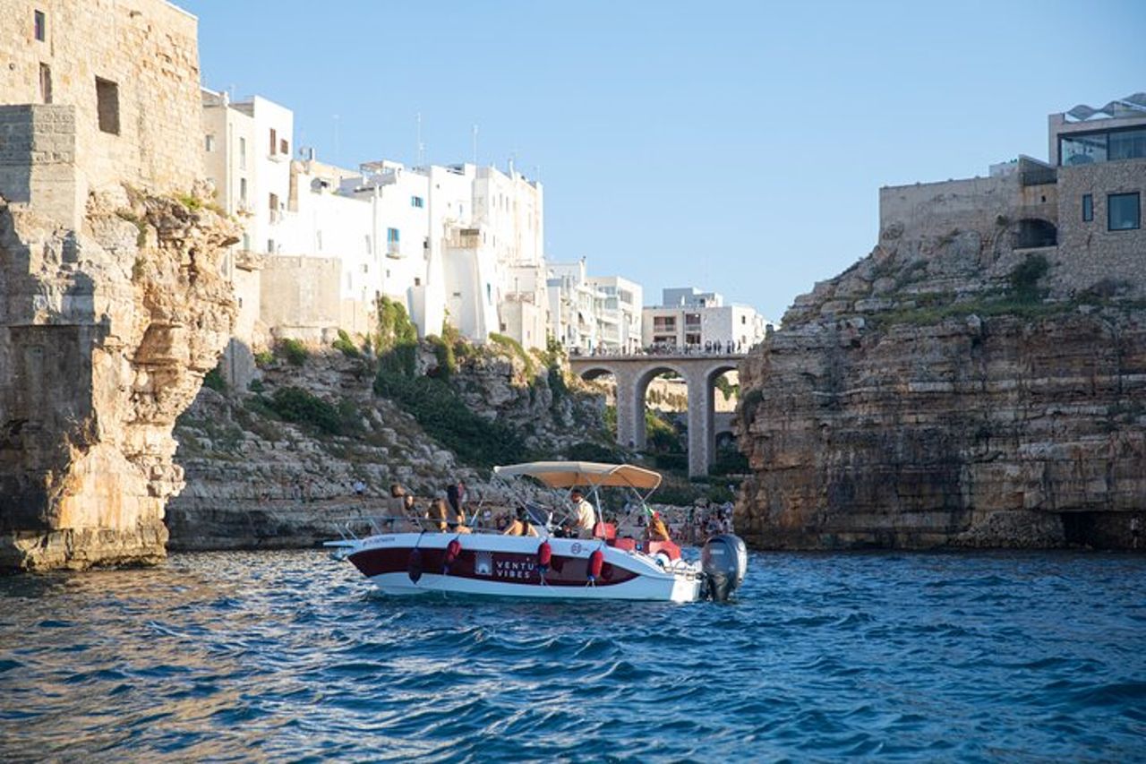 Exclusive 2-Hour Boat Party in Polignano a Mare — 8