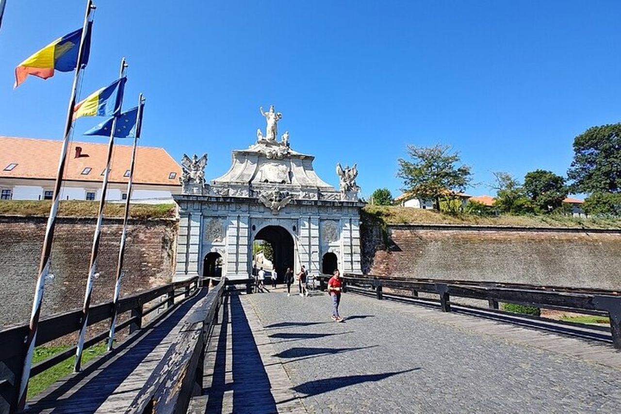 Tour a piedi delle attrazioni imperdibili di Cluj con una guida — 8