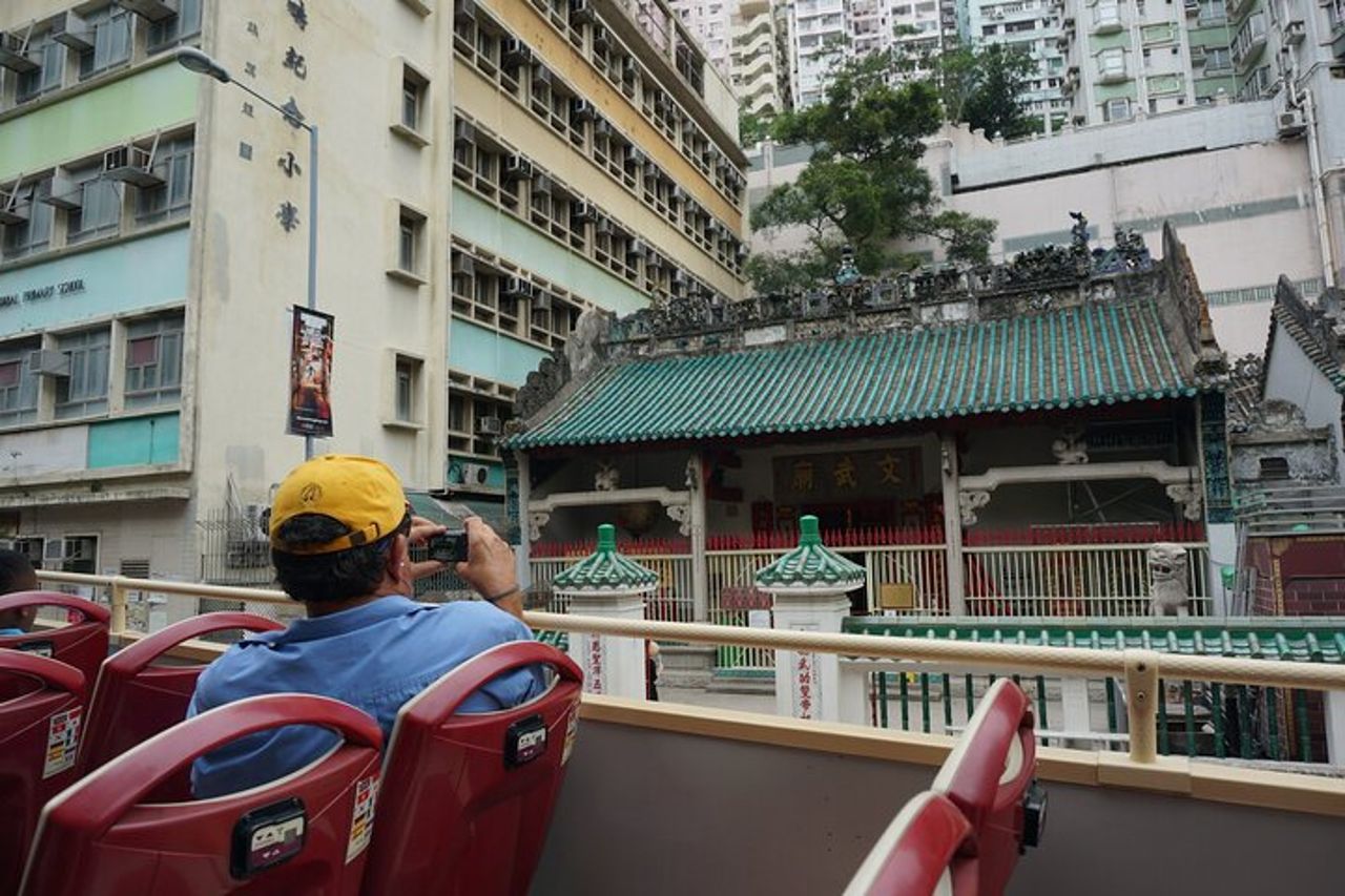 Tour in Big Bus hop-on hop-off senza tettuccio di Hong Kong — 4