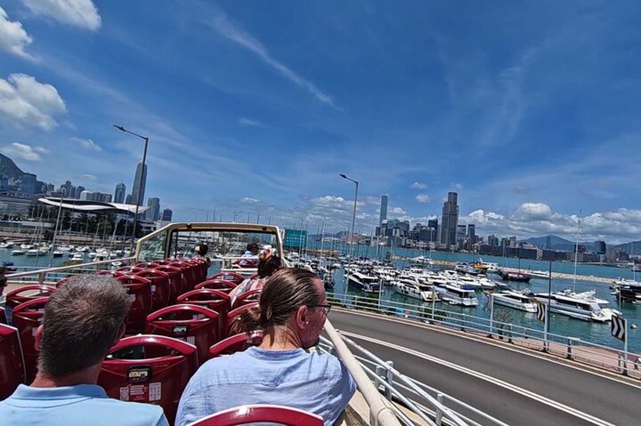 Tour in Big Bus hop-on hop-off senza tettuccio di Hong Kong — 8
