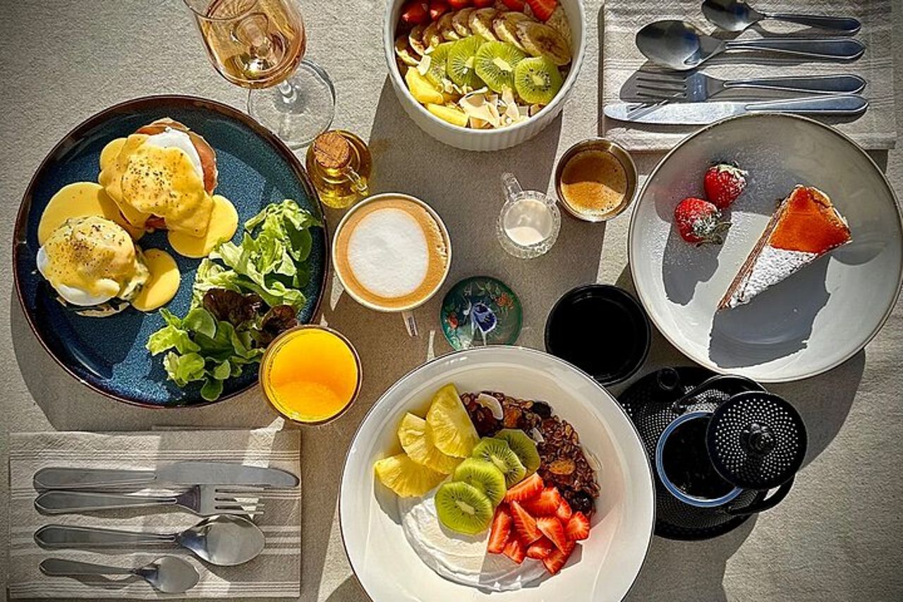 Esperienza di yoga e brunch a Ponta Delgada