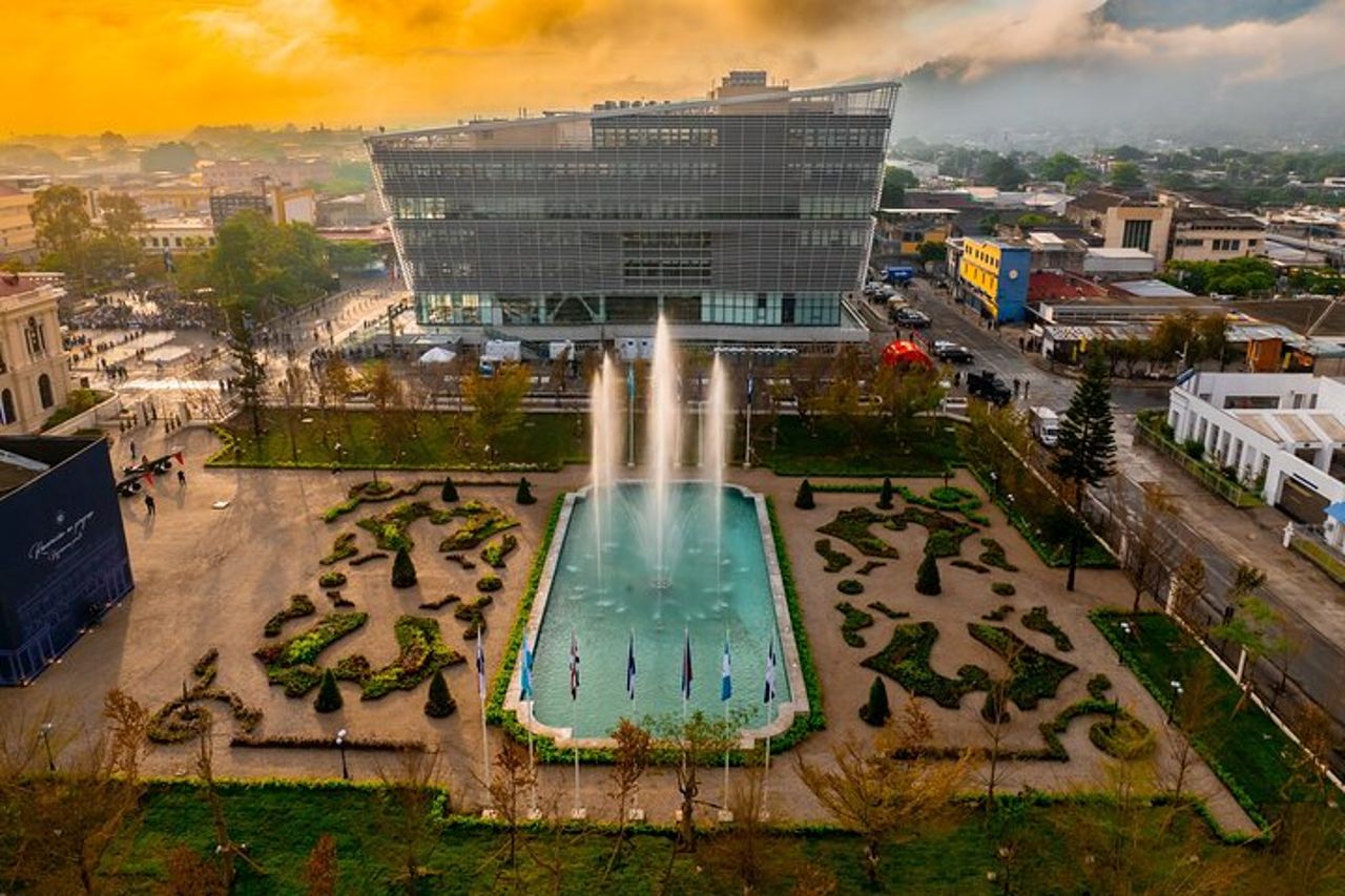 Giornata intera | Tour della città di San Salvador Parco Boquerón e Rainbow Slide — 5