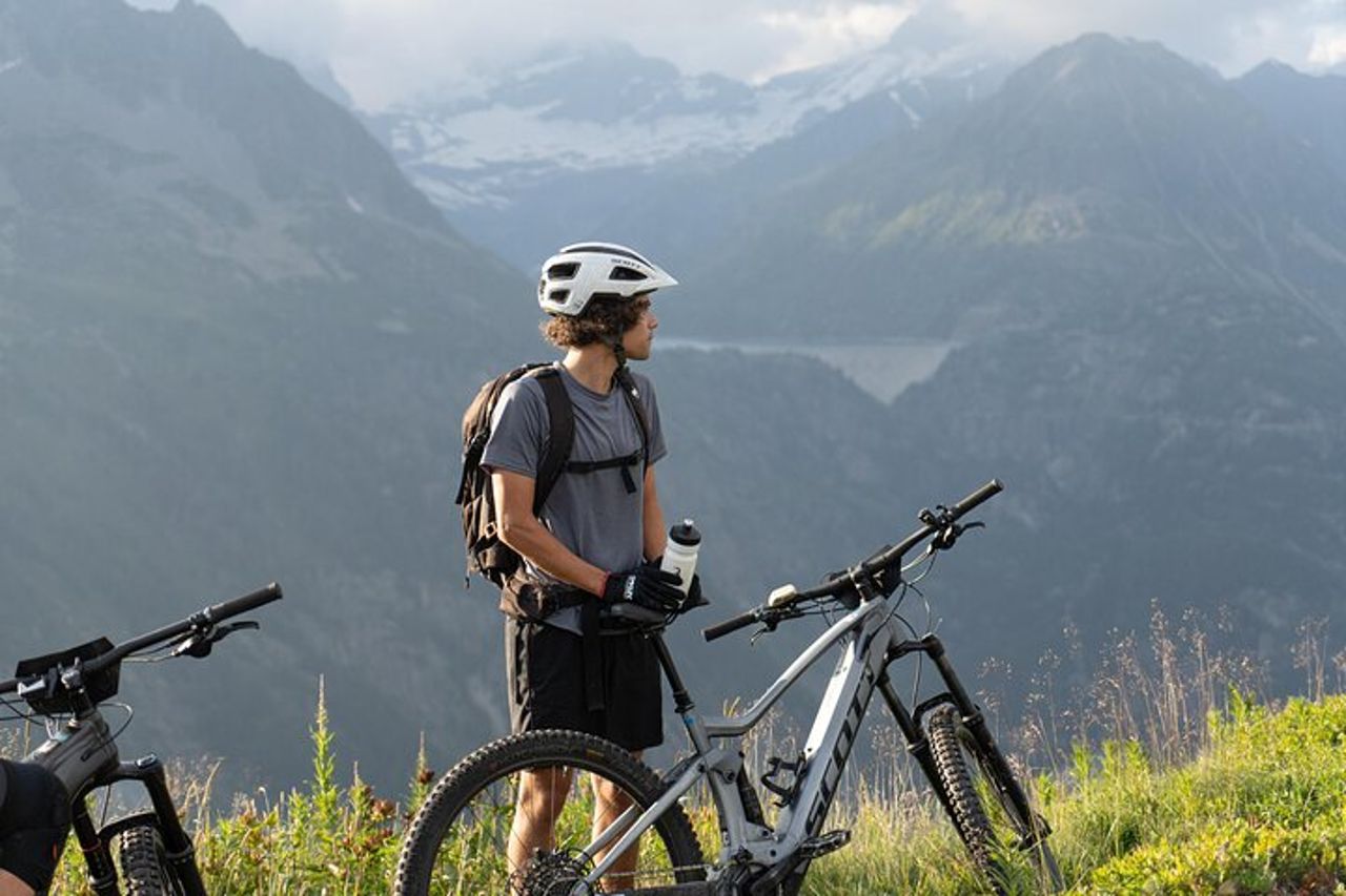 Tour di 3 ore in mountain bike elettrica a Chamonix - Panorami del Monte Bianco — 7
