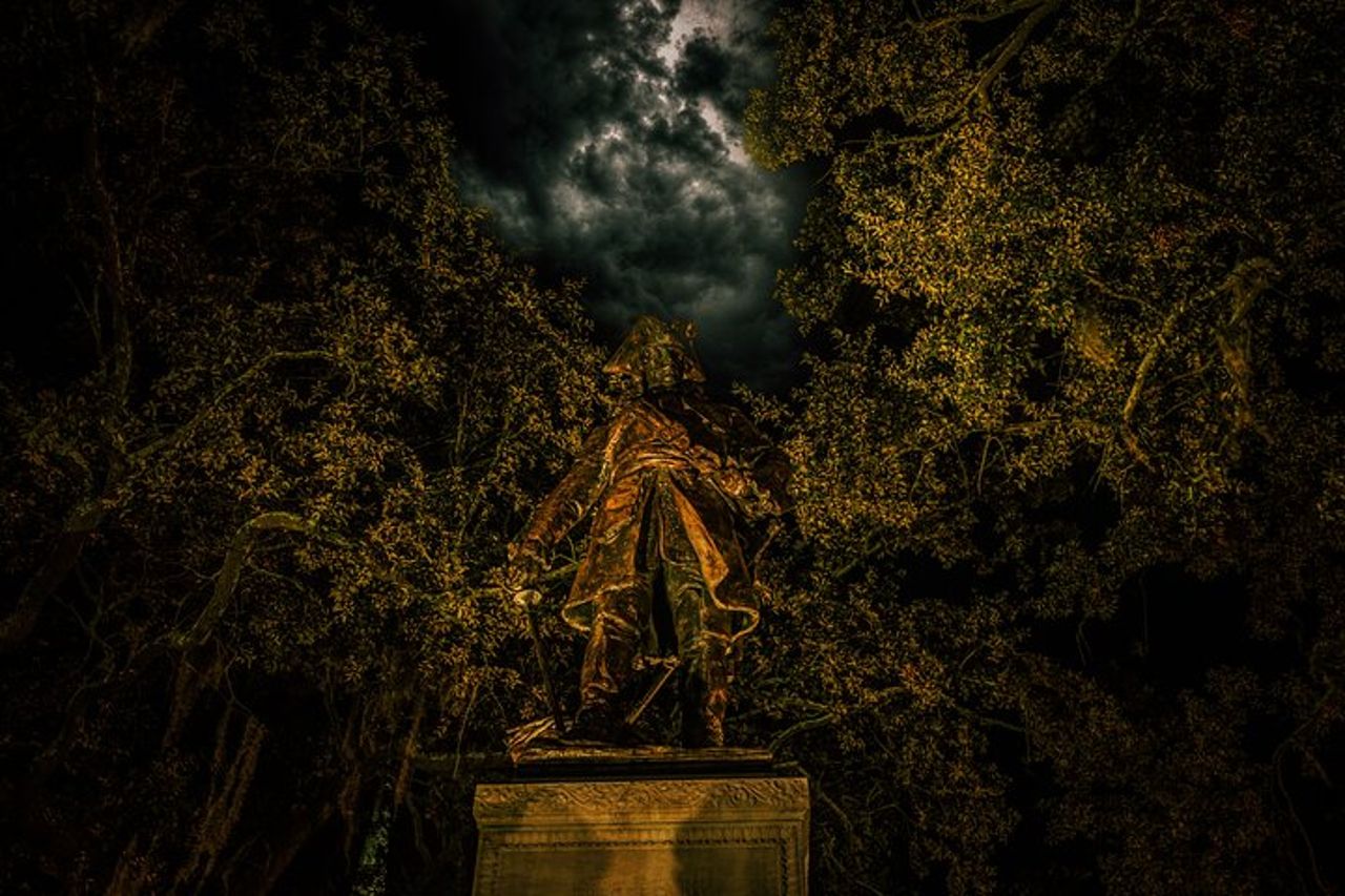 Sinister Sins & Shadows: Un Savannah Ghost Tour — 9