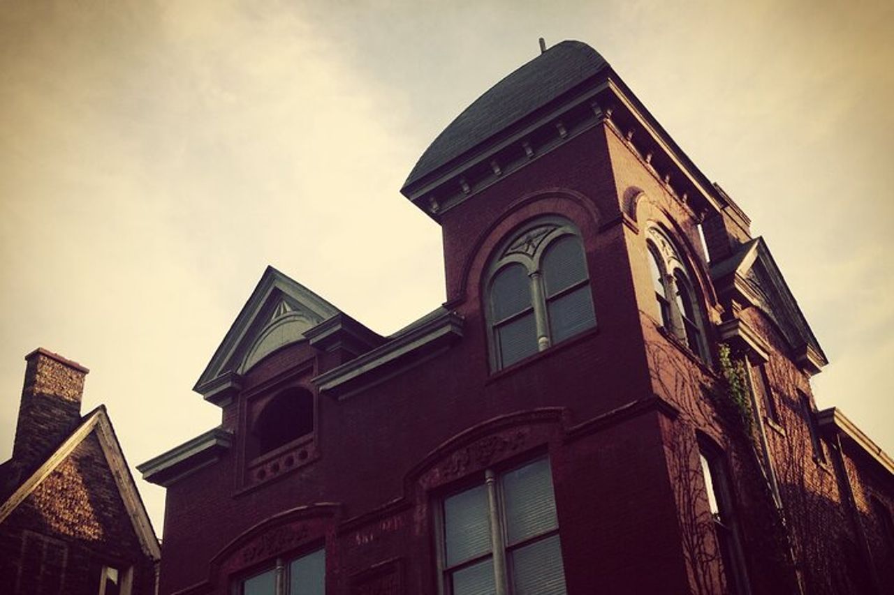 2 - hr Giorno o Notte PRIVATO Haunted Old Louisville Walk (1 - 15 pp) — 2