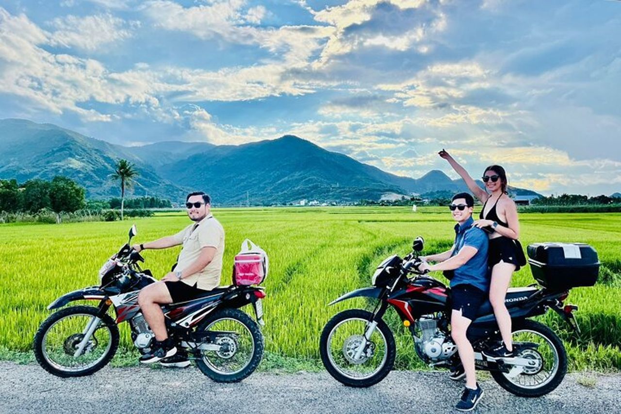 Tour in moto di un giorno intero (riserva naturale di Hon Ba e barbecue) — 2
