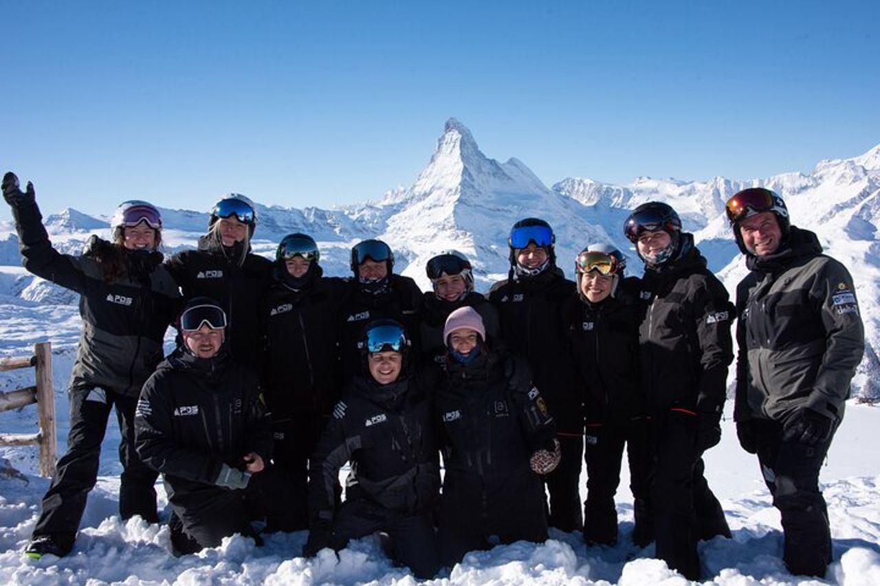 Lezione di sci o snowboard VIP - Giornata intera Zermatt