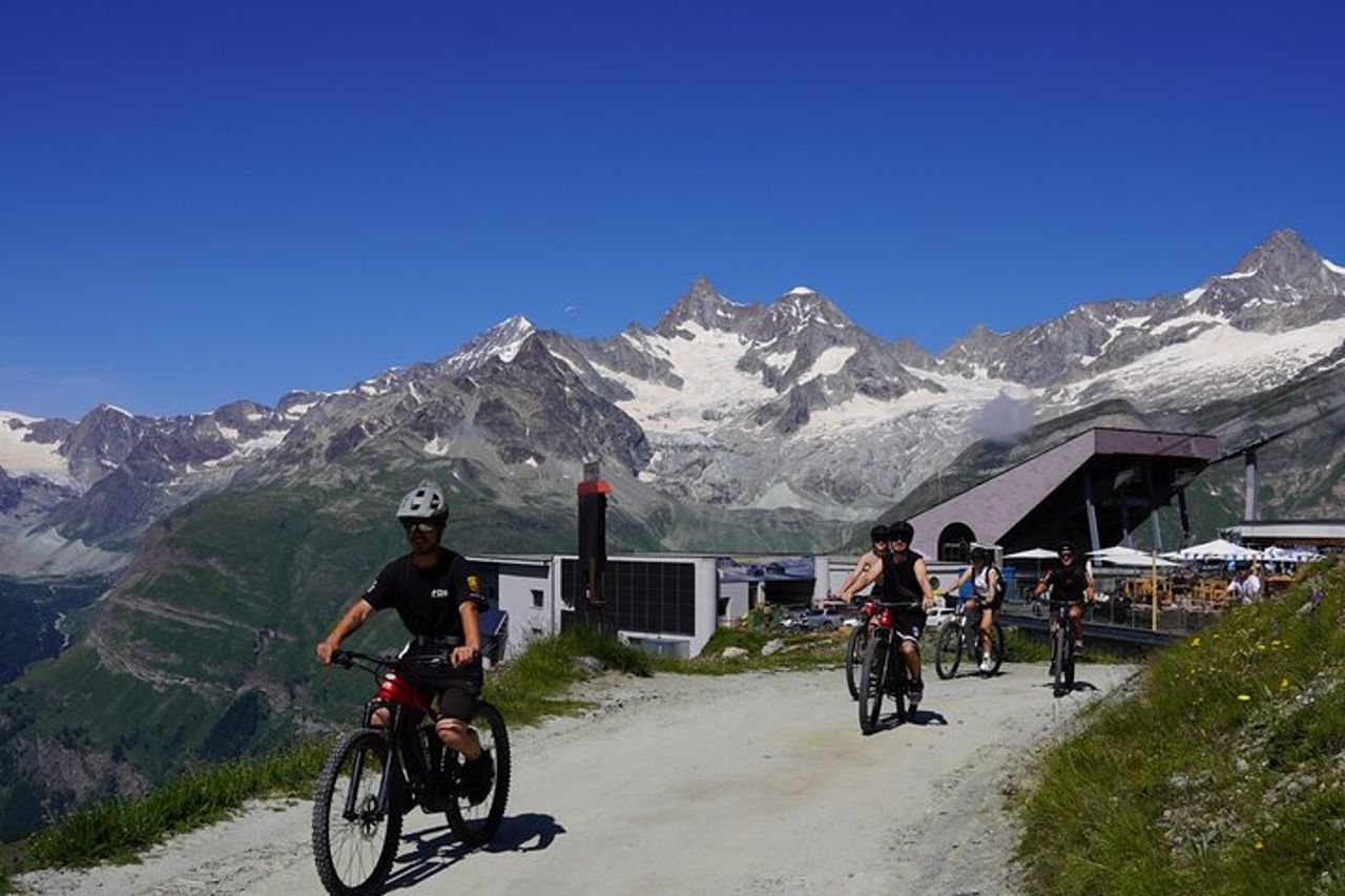3 ore di mountain bike guidata a Zermatt — 9