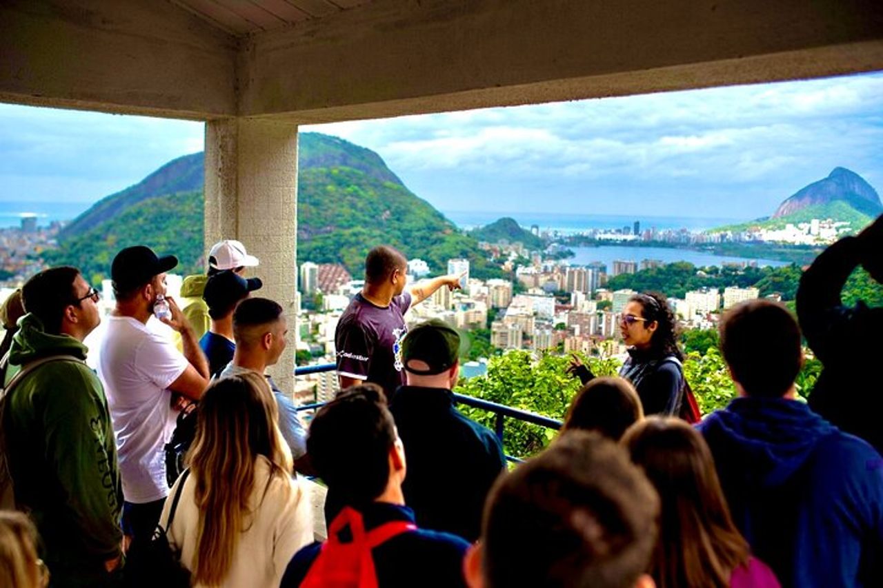 Tour di Favela Santa Marta — 3