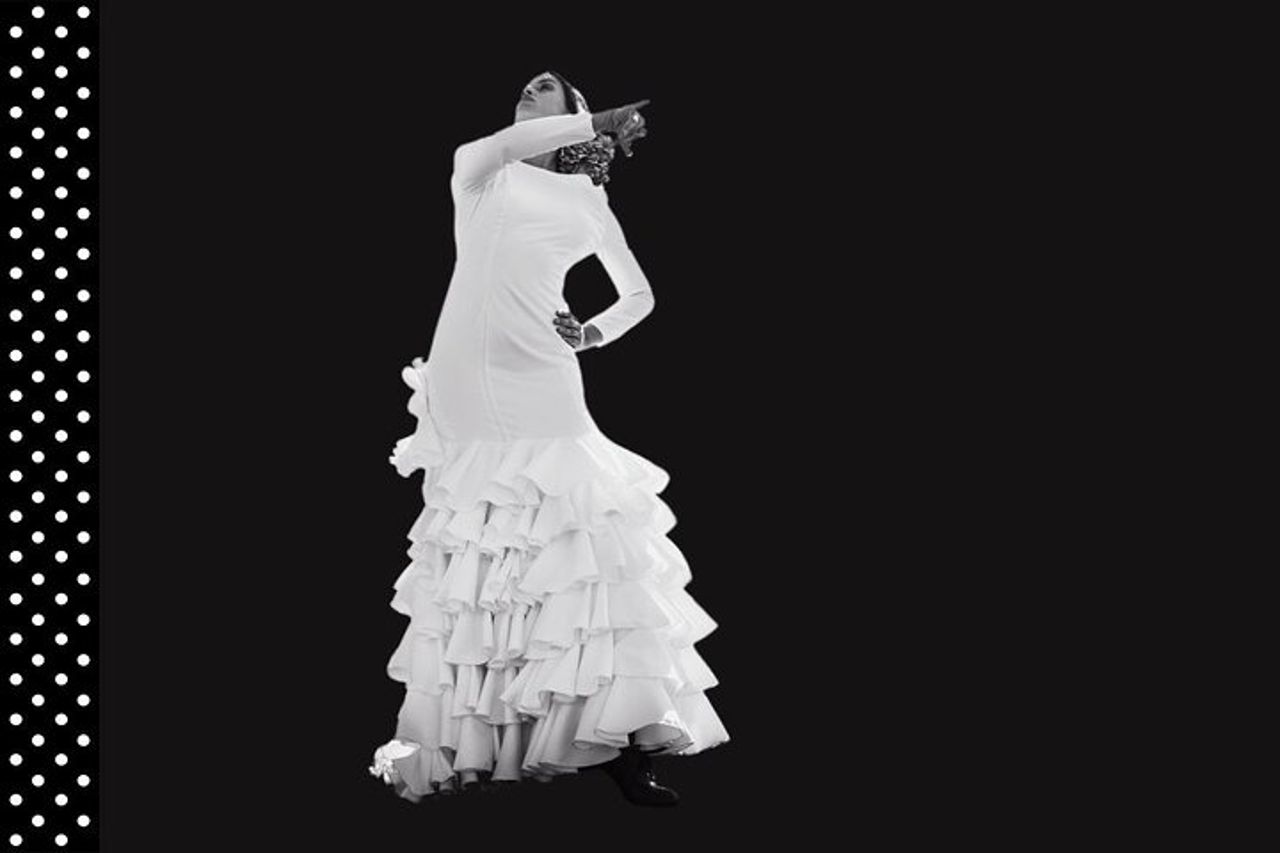 Marbella: Corso di danza di flamenco di 1 ora con un insegnante di spagnolo — 3