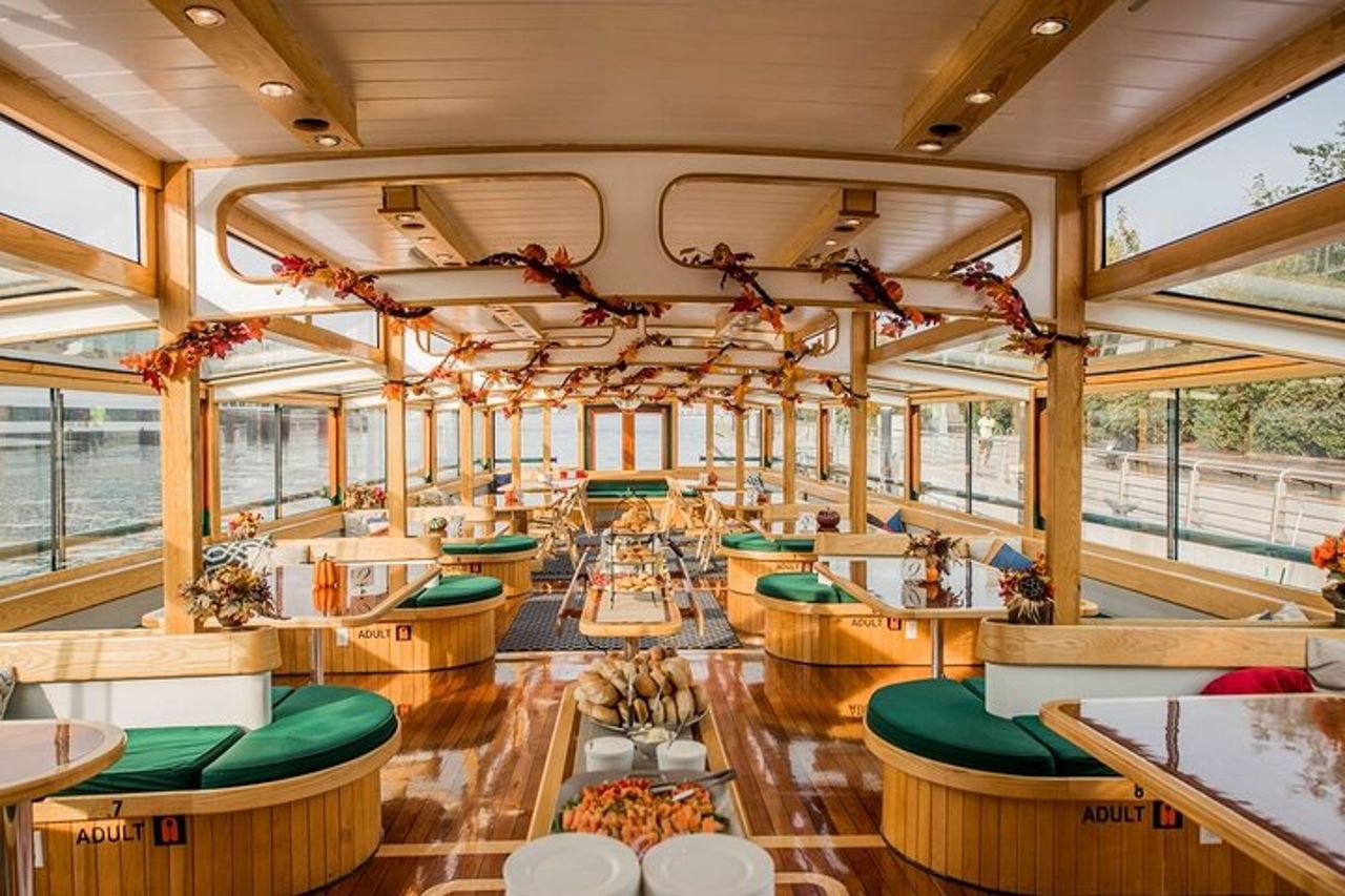 Crociera sul brunch con fogliame autunnale di New York City — 6