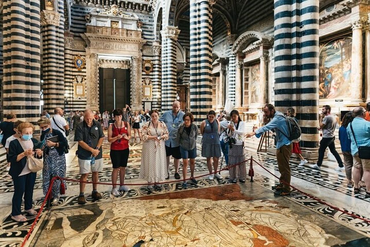Siena e San Gimignano: tour per piccoli gruppi con pranzo da Firenze — 3