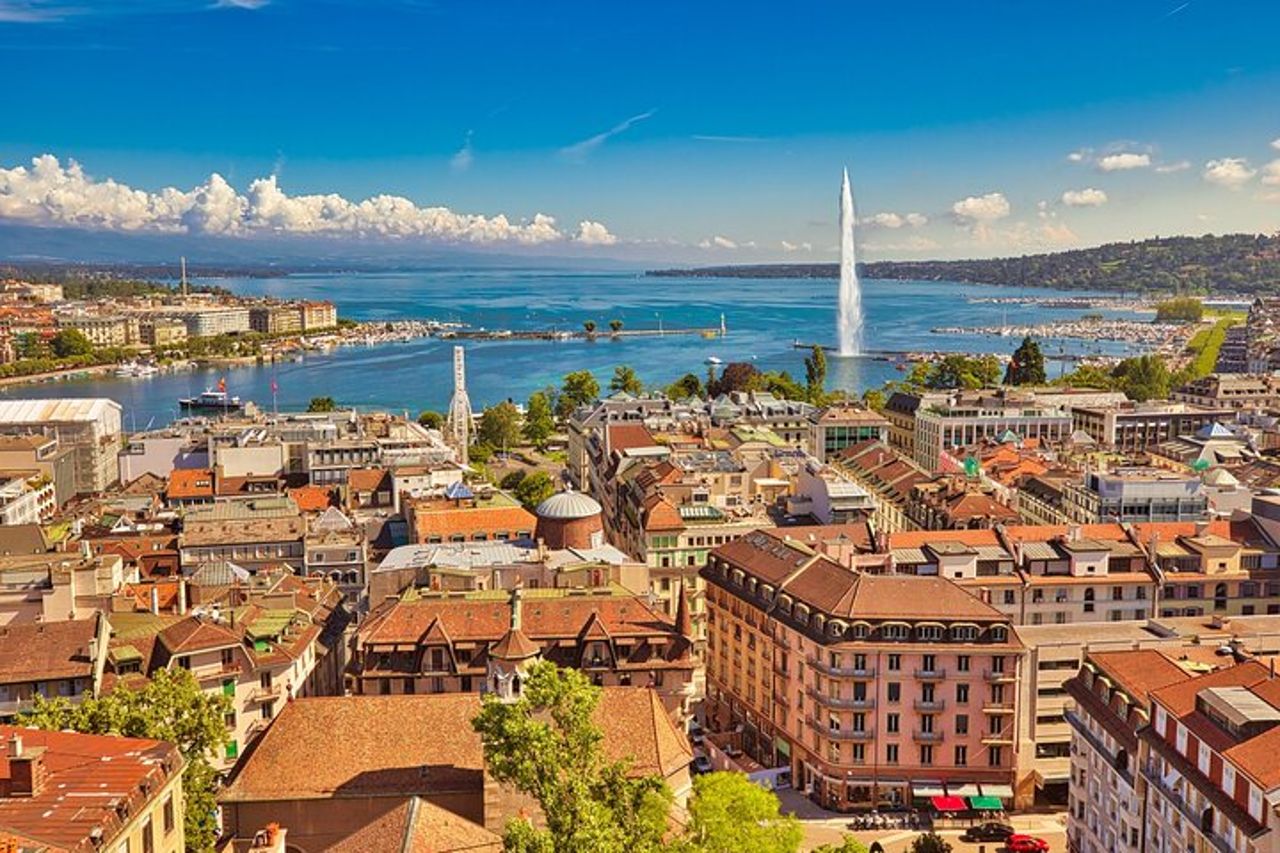 Tour privato della città vecchia di Ginevra con biglietti per la crociera sul lago di Genova — 6