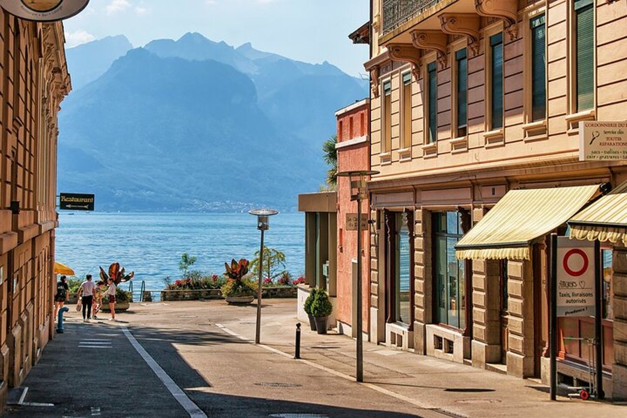 Tour privato della città vecchia di Ginevra con biglietti per la crociera sul lago di Genova — 9
