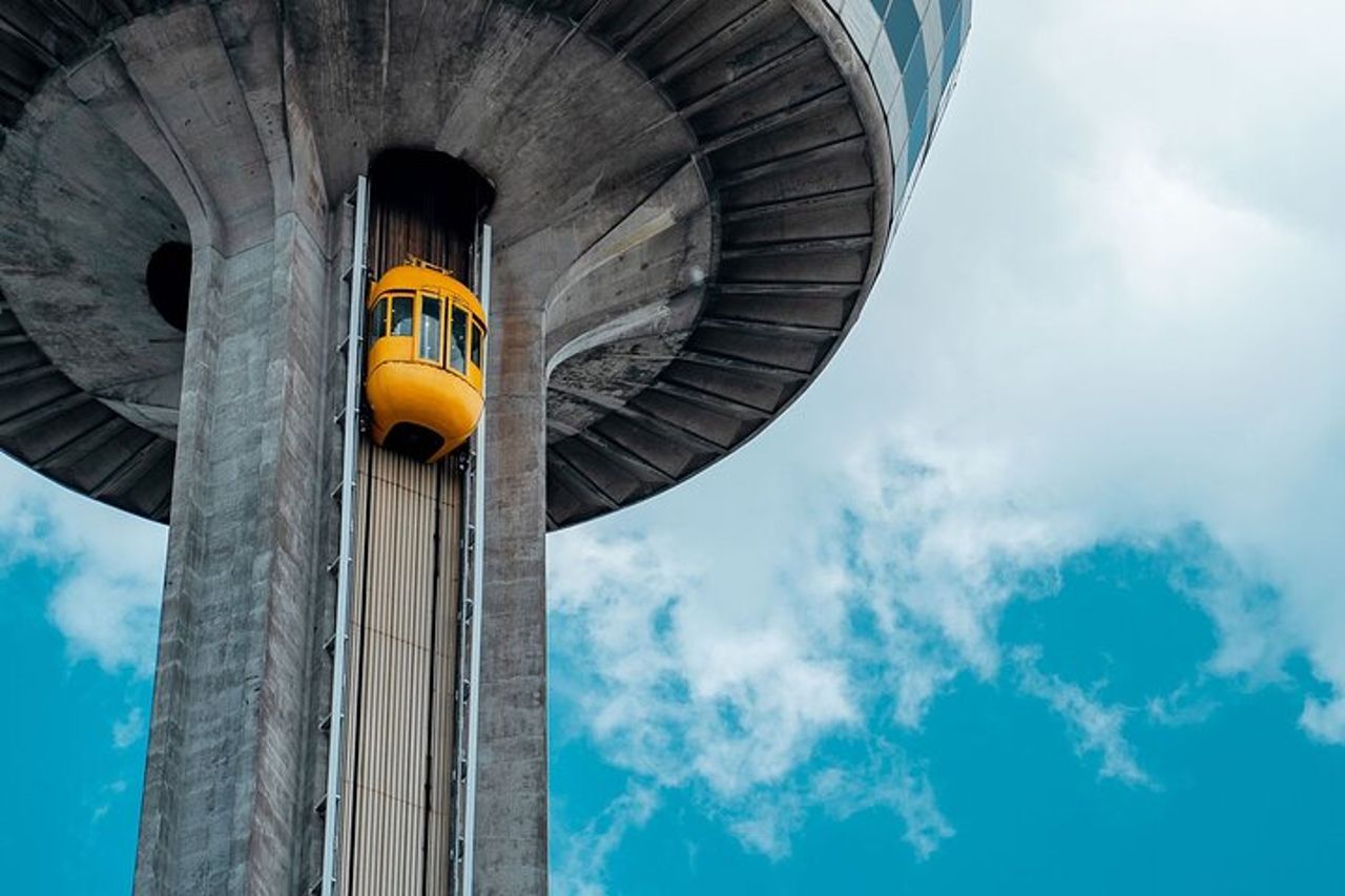 Cascate del Niagara: Crociera in barca, viaggio dietro le cascate e tour di Skylon