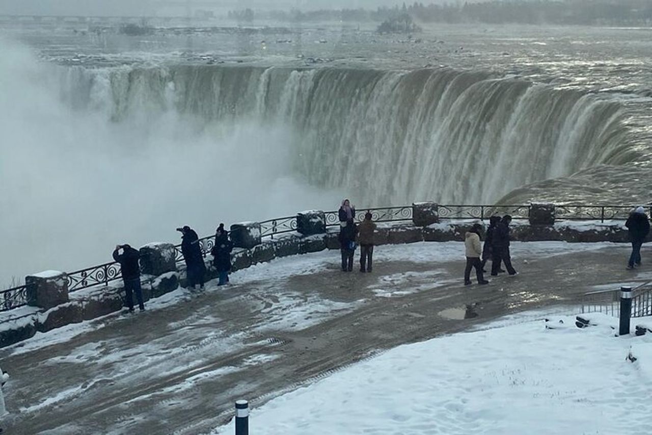 Cascate del Niagara Canada Tour a piedi con crociera in barca — 8