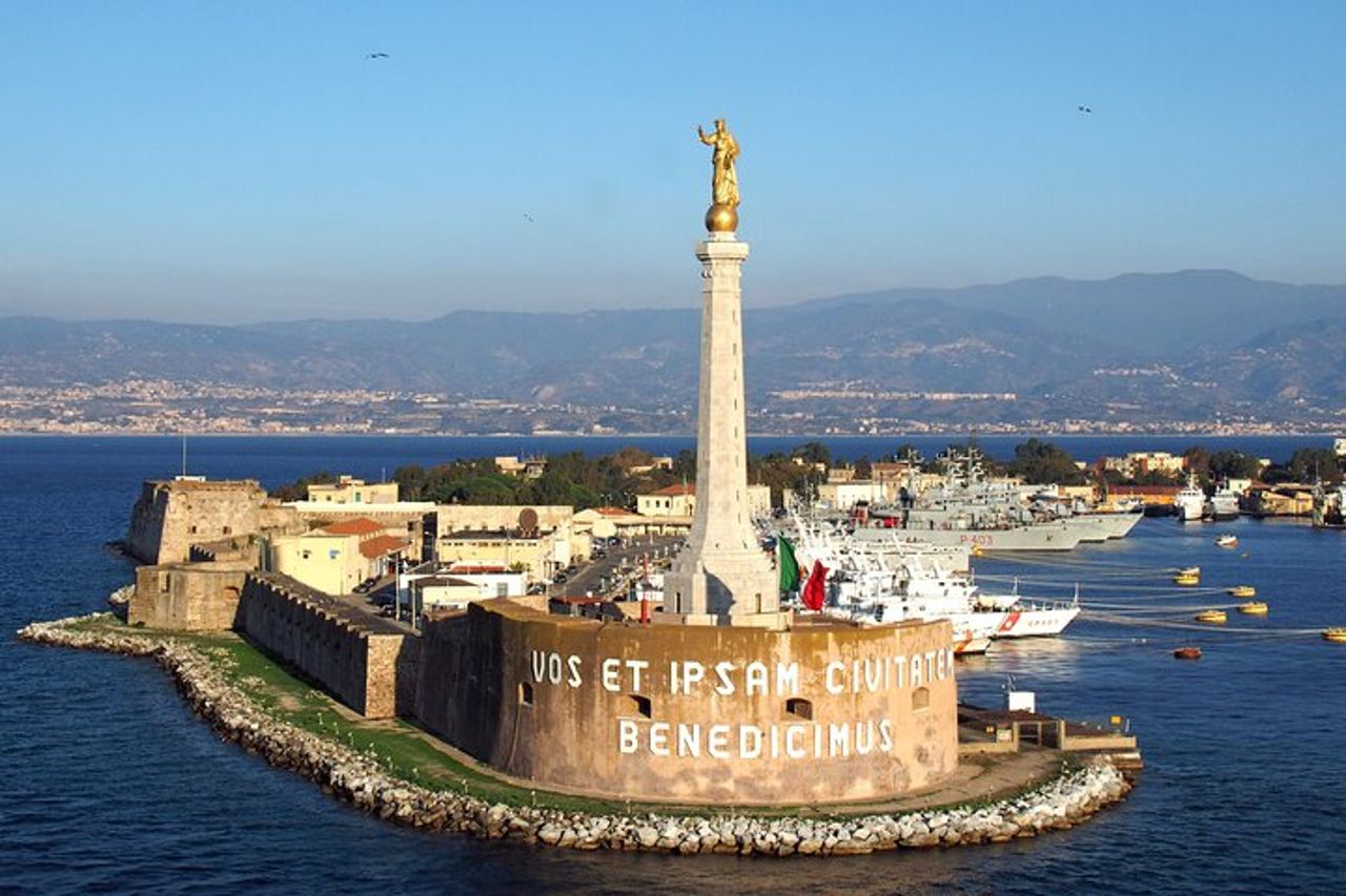 Il Padrino e Messina Tour privato di un'intera giornata dal porto di Messina — 3