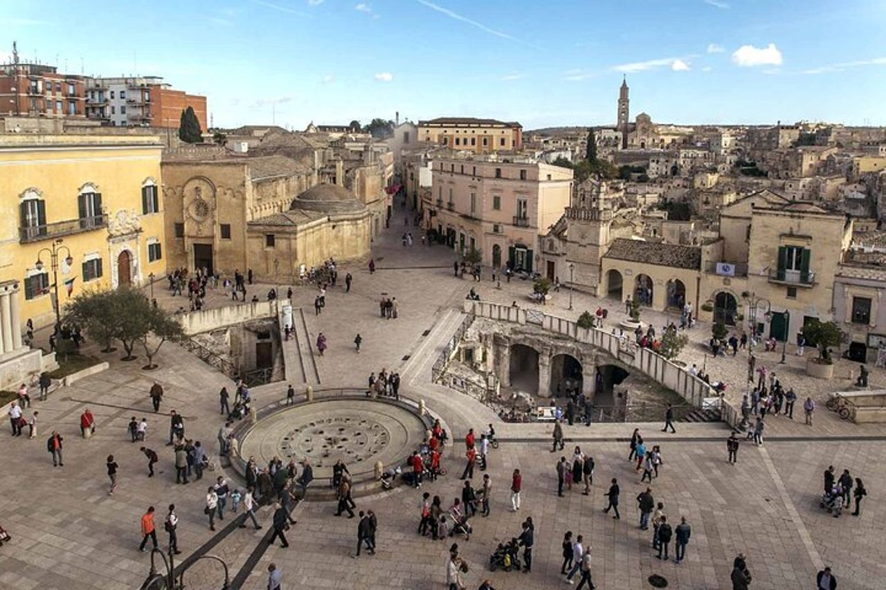 Tour di Alberobello & Guida a Matera, da Bari — 9