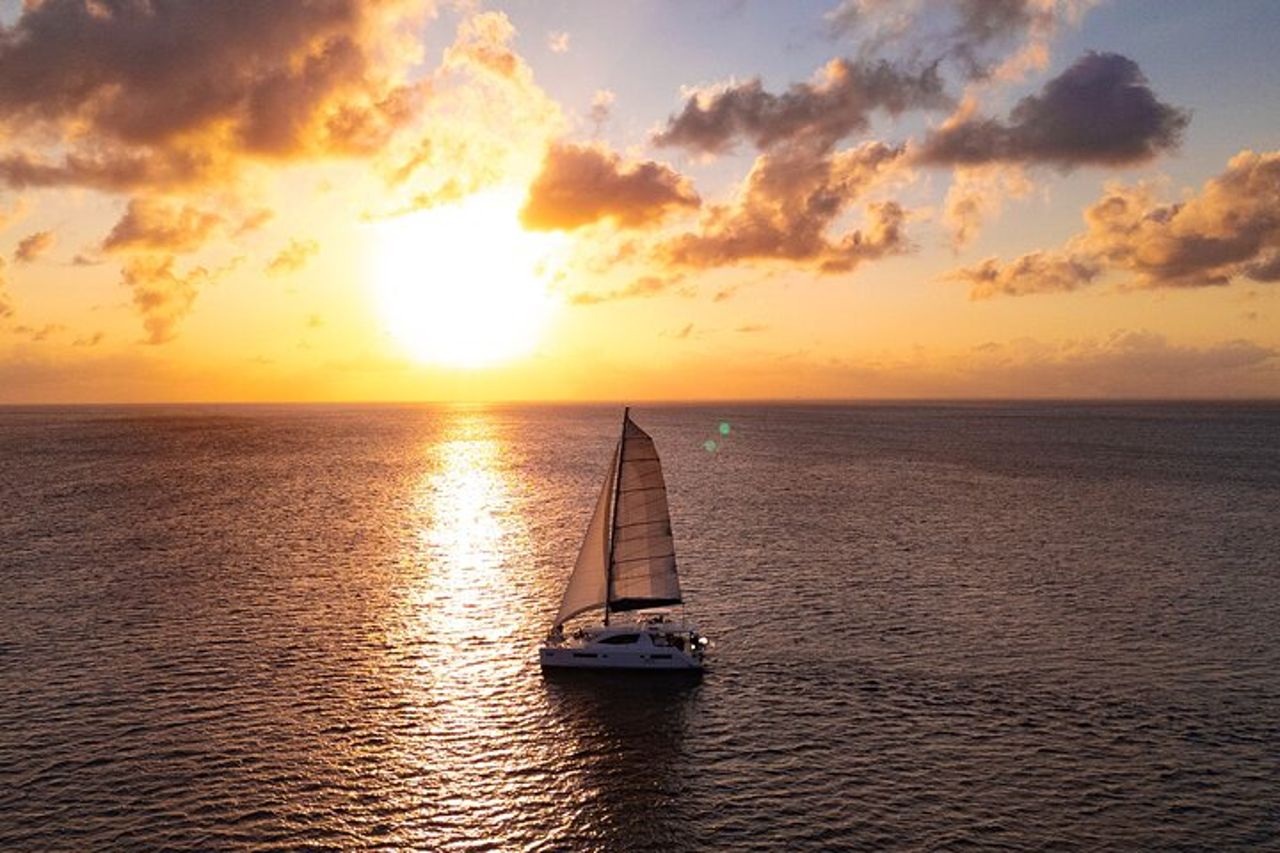 Vela di lusso al tramonto sulla Riviera Maya, cena leggera e open bar — 2