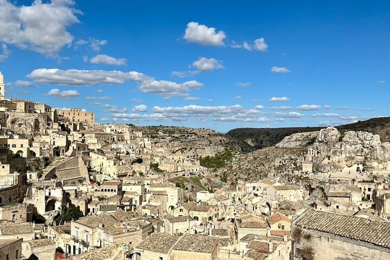 Tour di Alberobello & Guida a Matera, da Bari — 7