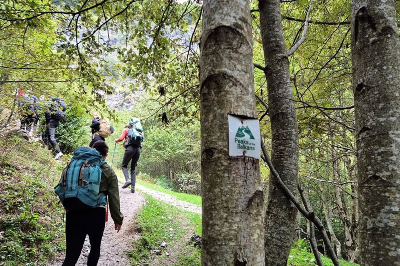 Tour a piedi di Valbona, Theth & Blue Eye in 3 giorni da Tirana — 9