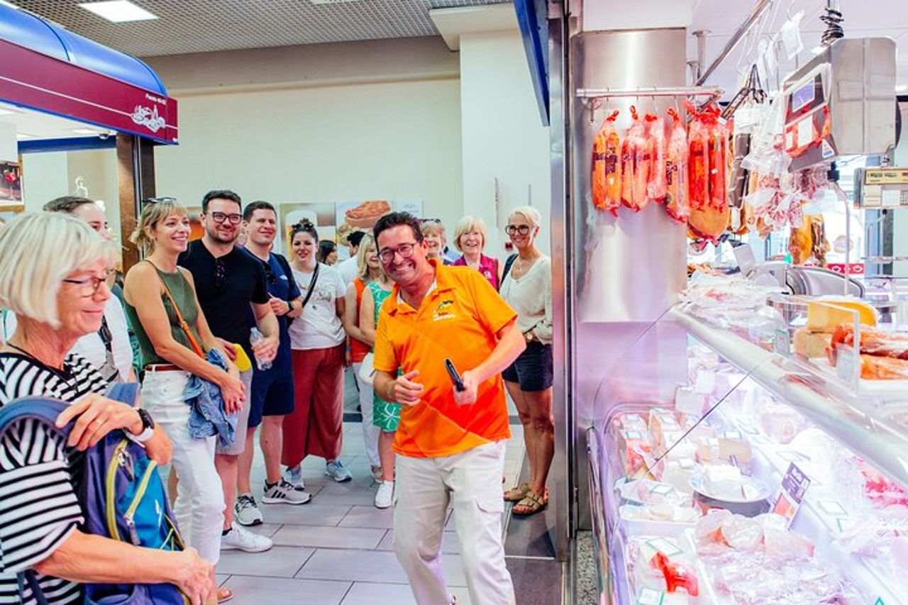 Tour a piedi con degustazione di cibo a Palma con un locale — 4