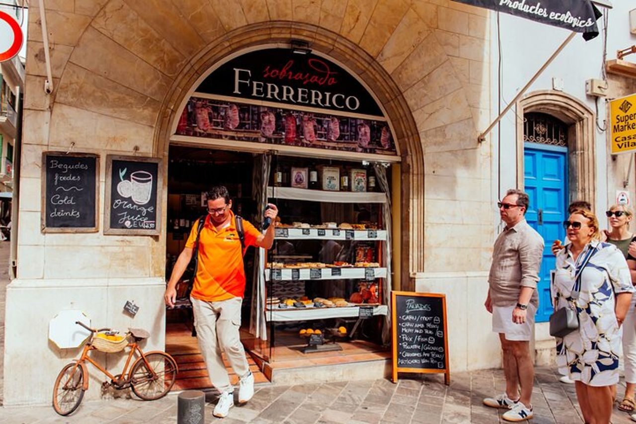 Tour a piedi con degustazione di cibo a Palma con un locale — 7