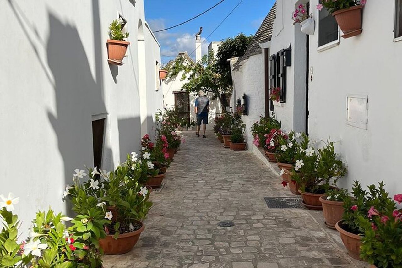 Tour Alberobello & Matera con Degustazione e Guida - da Bari — 2