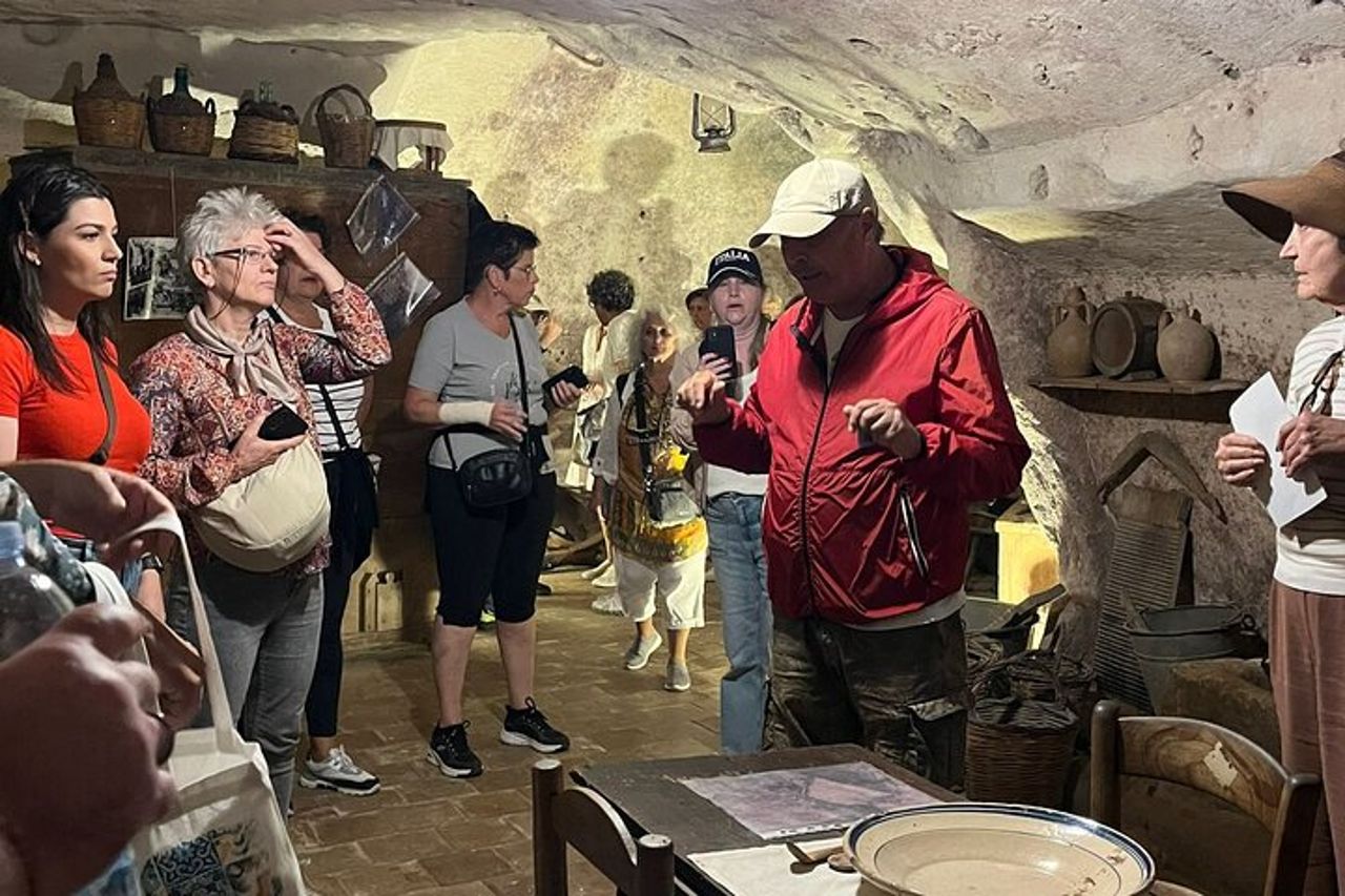 Tour Alberobello & Matera con Degustazione e Guida - da Bari — 8