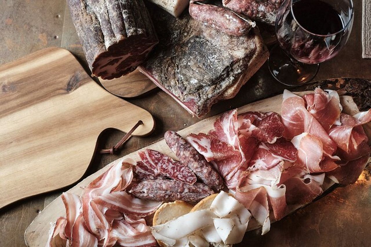 Sapori di Gubbio: Degustazioni Di Salumi Di Suino Nero Brado — 3