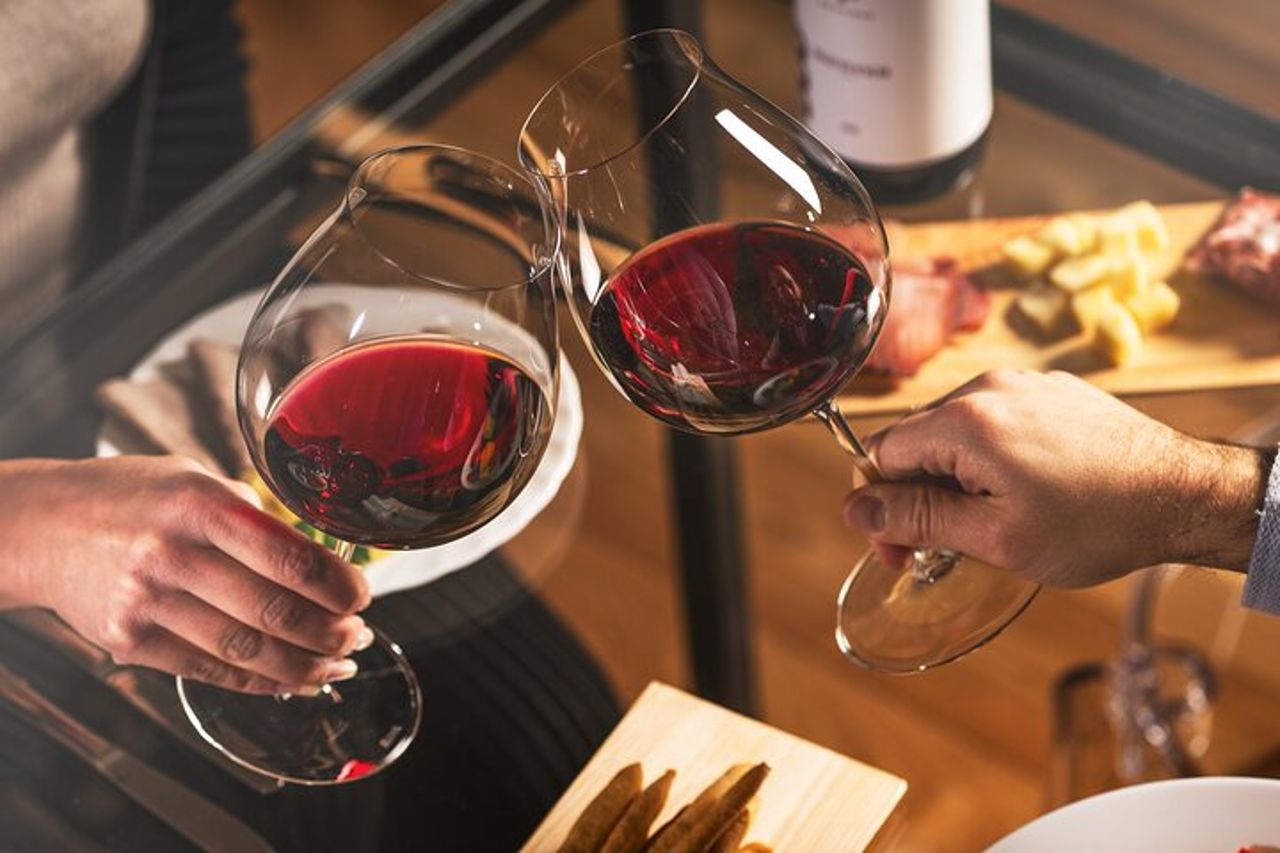Monforte d'Alba Langhe con Degustazione di vino indimenticabile — 9
