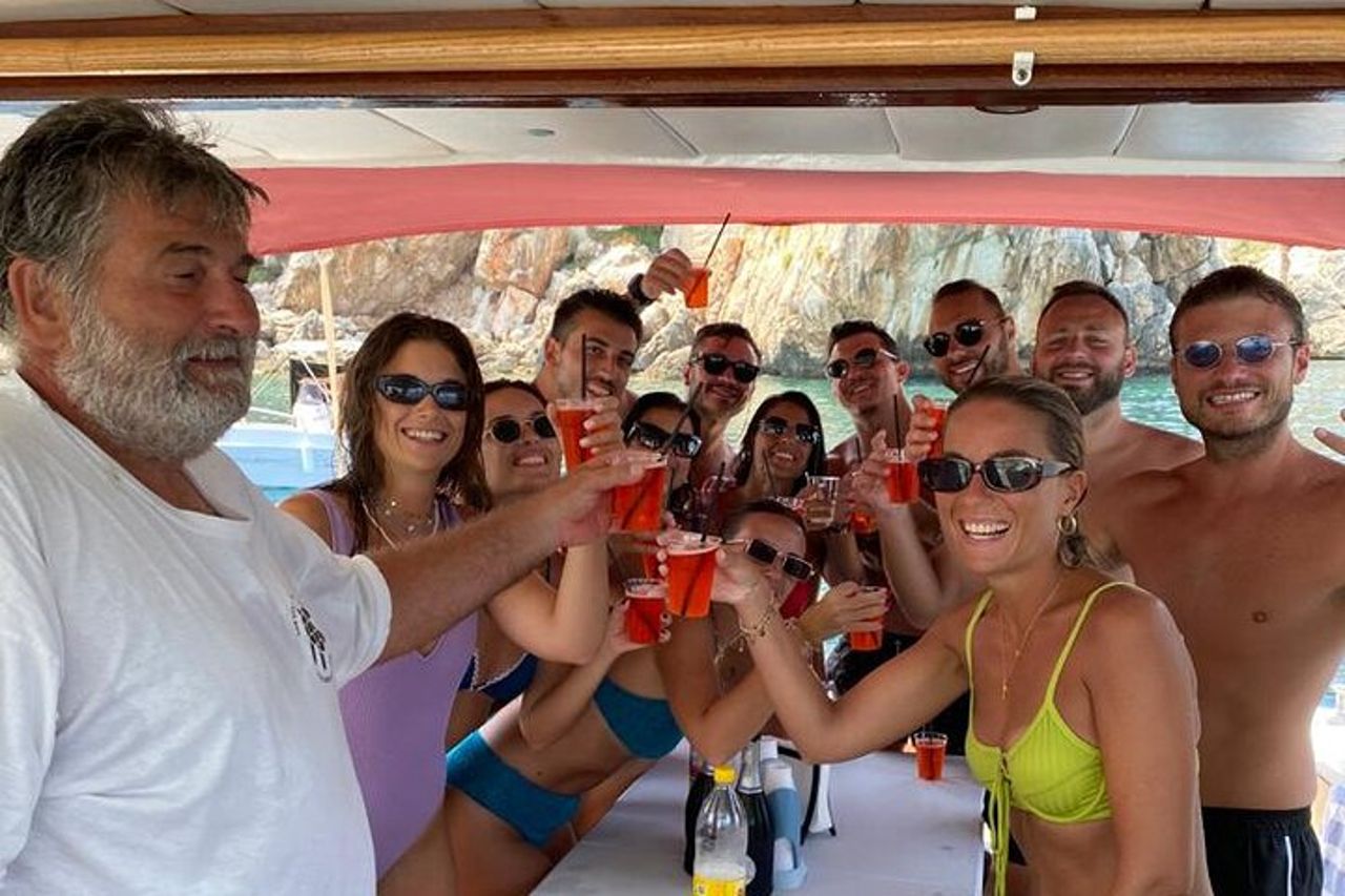 Tour in barca alla Riserva dello zingaro e Faraglioni di Scopello — 7